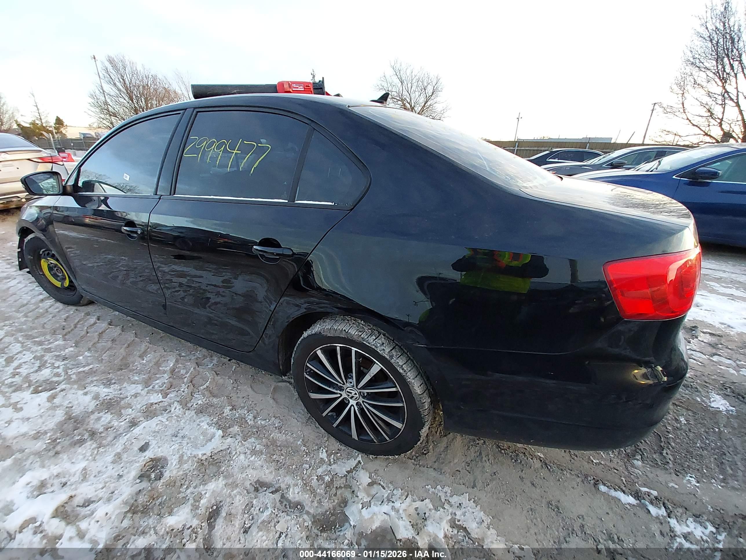 VOLKSWAGEN JETTA image 3