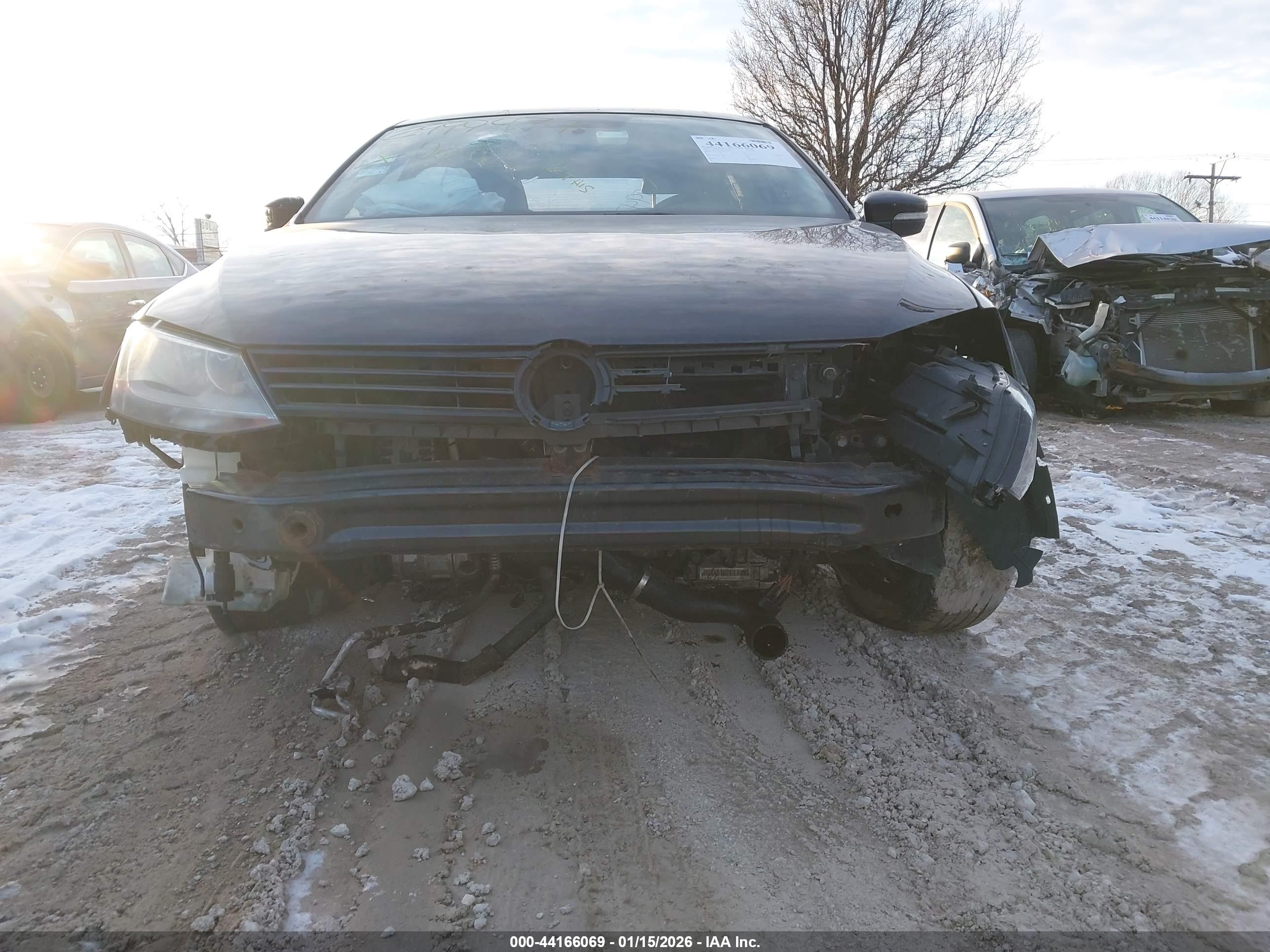 VOLKSWAGEN JETTA image 6