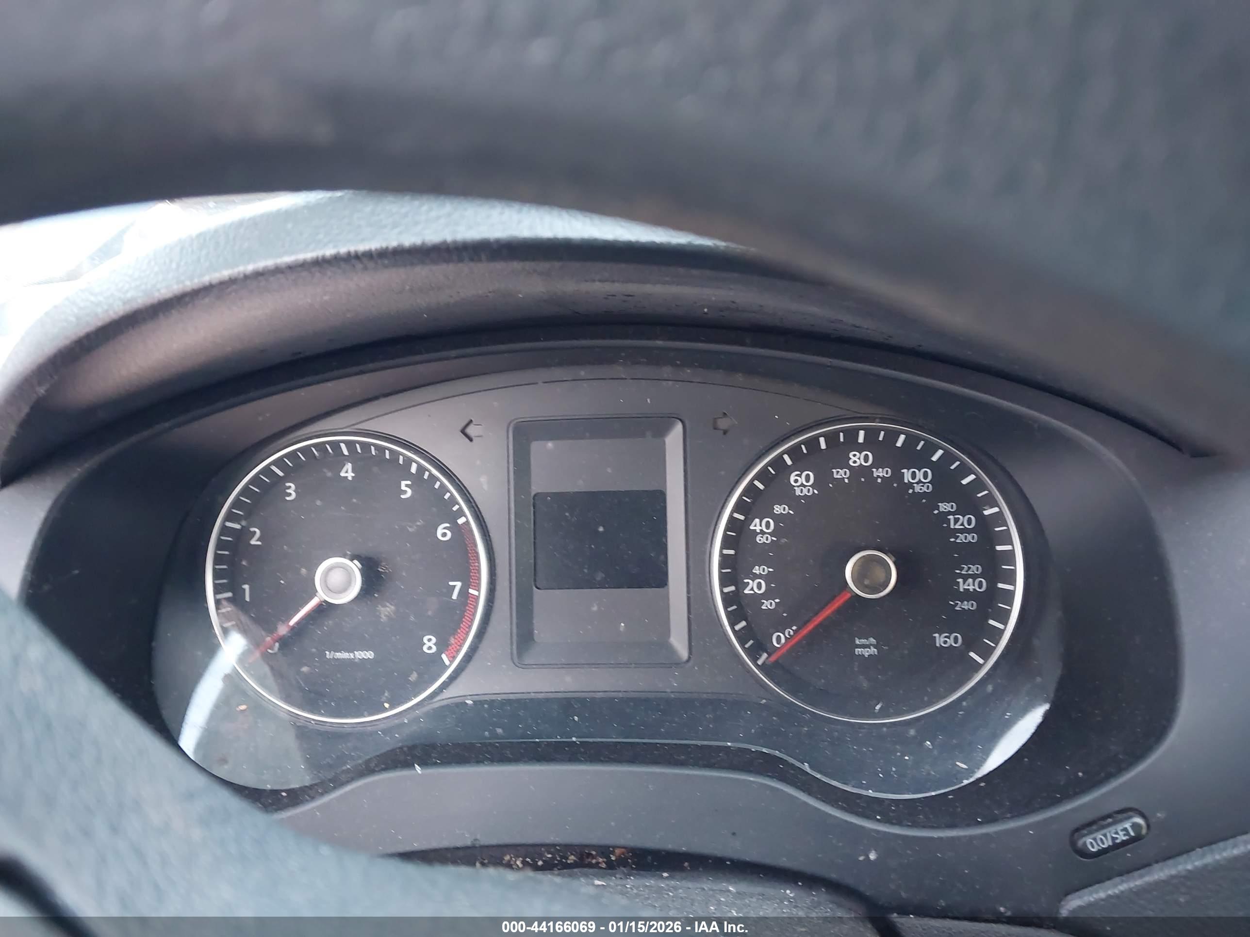VOLKSWAGEN JETTA image 7