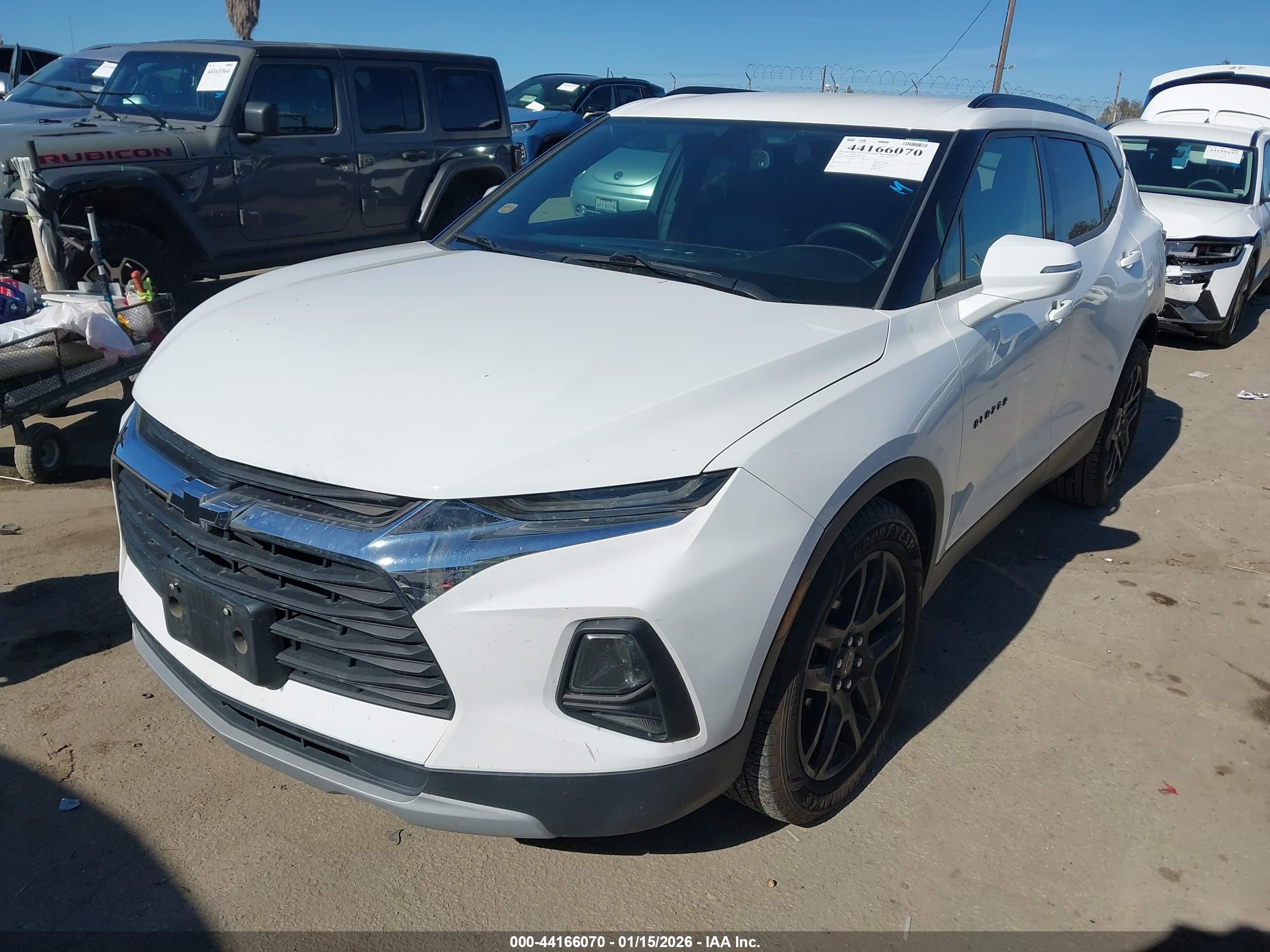 CHEVROLET BLAZER image 2