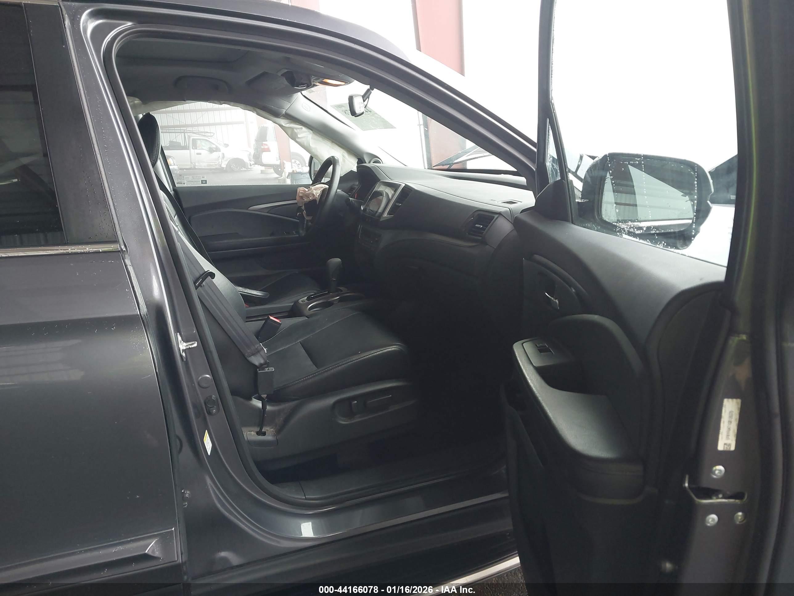 HONDA PILOT image 5