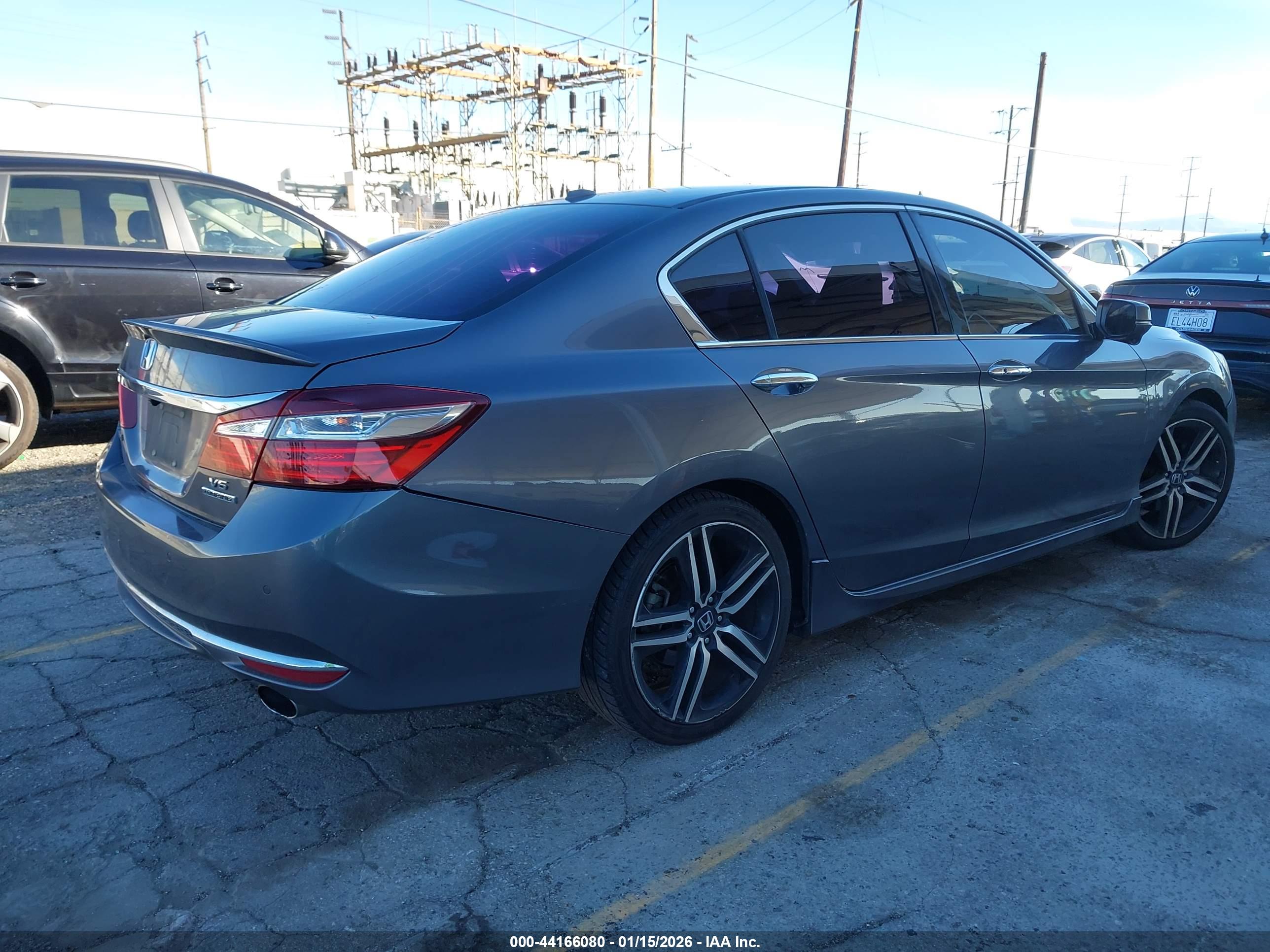 HONDA ACCORD image 4