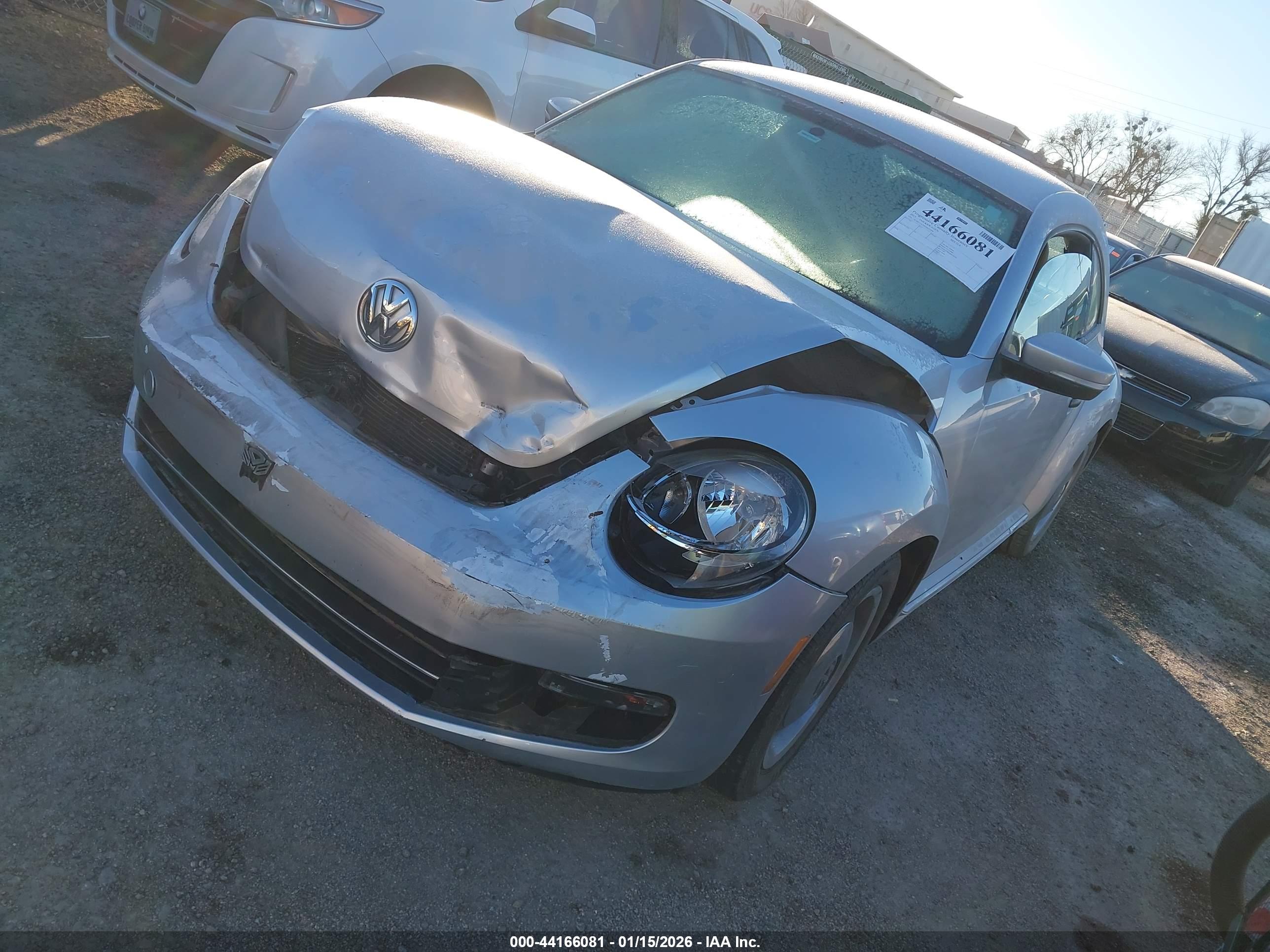 VOLKSWAGEN BEETLE image 2