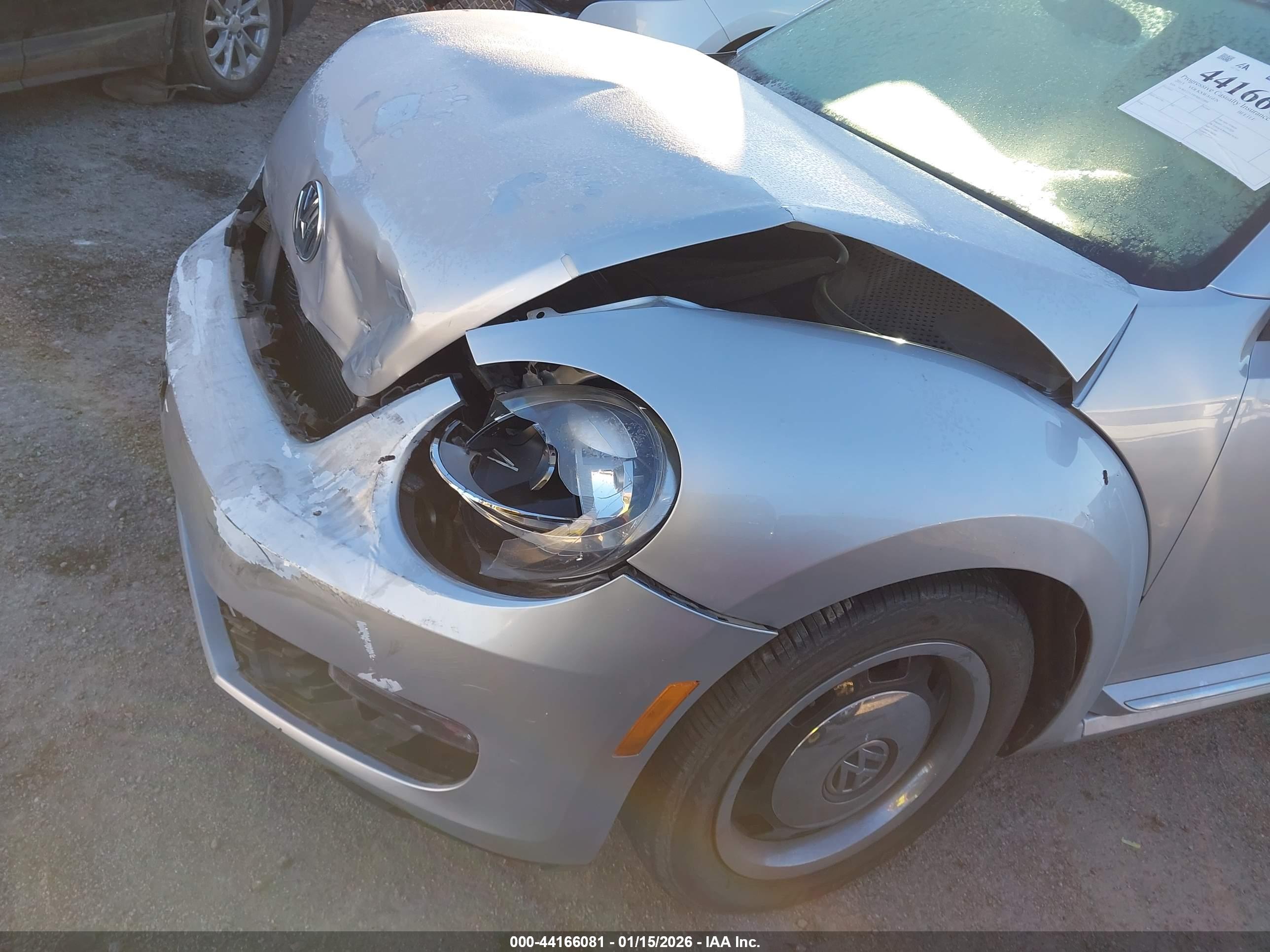 VOLKSWAGEN BEETLE image 6