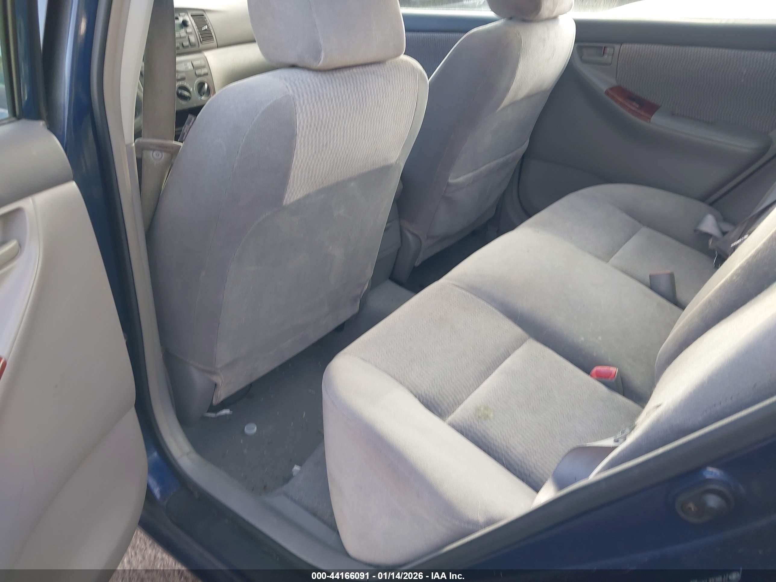 TOYOTA COROLLA image 8