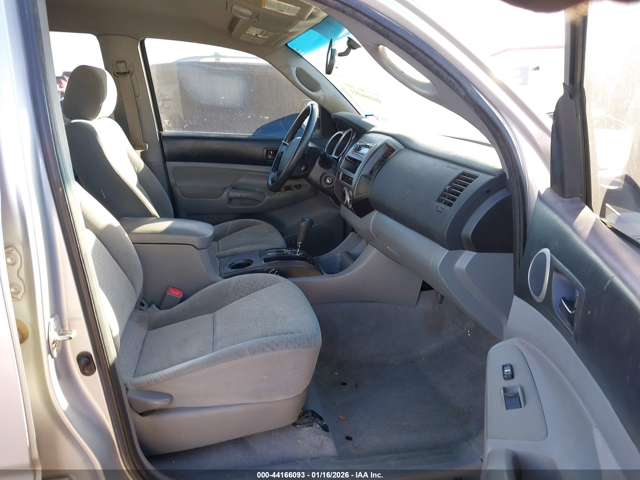TOYOTA TACOMA image 5