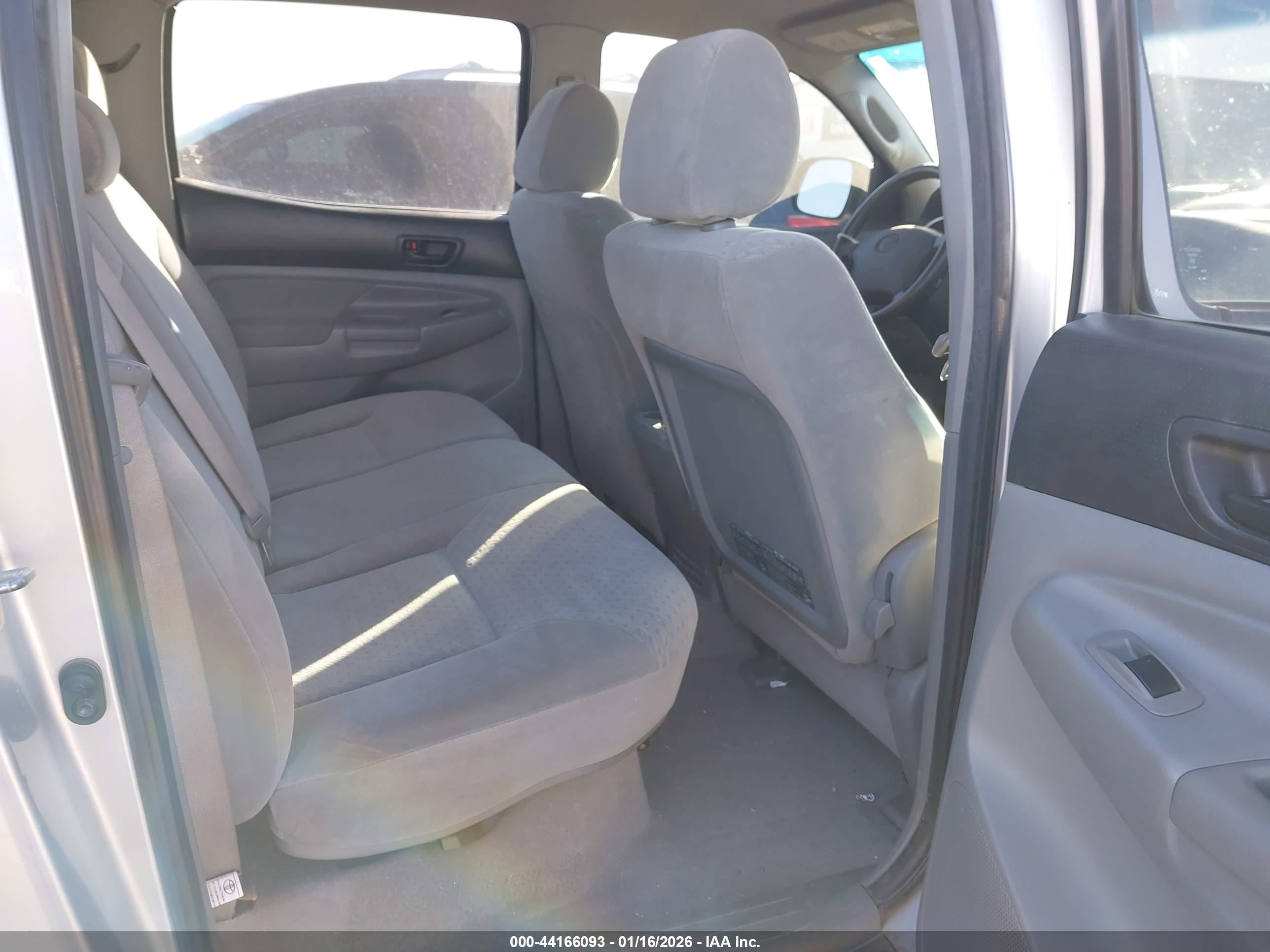 TOYOTA TACOMA image 8