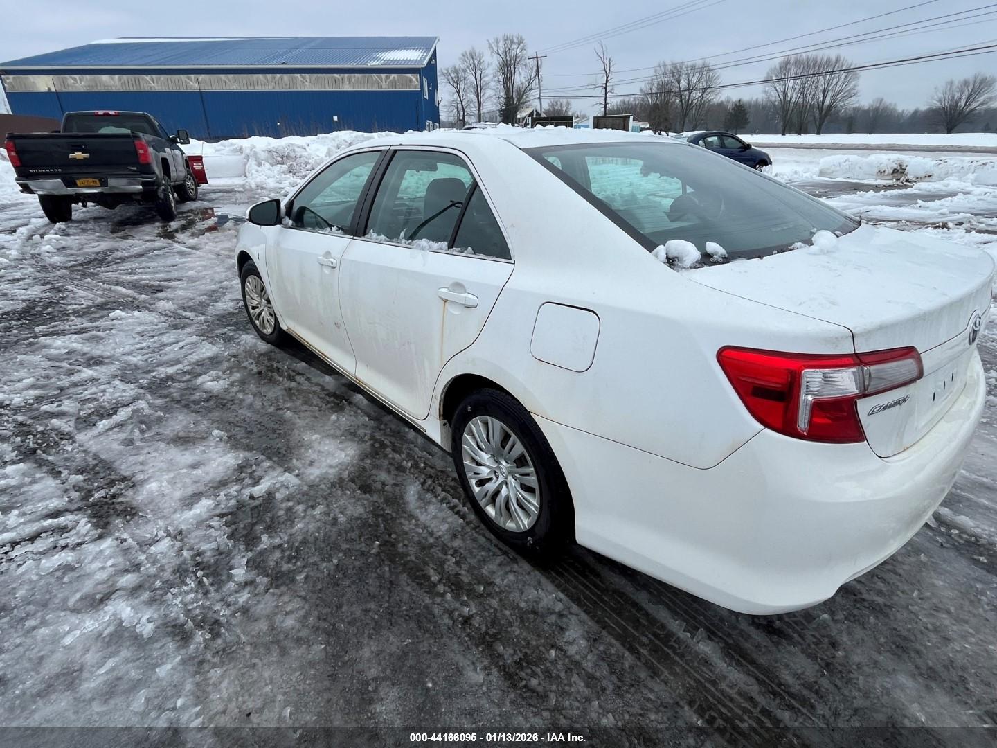 TOYOTA CAMRY image 3