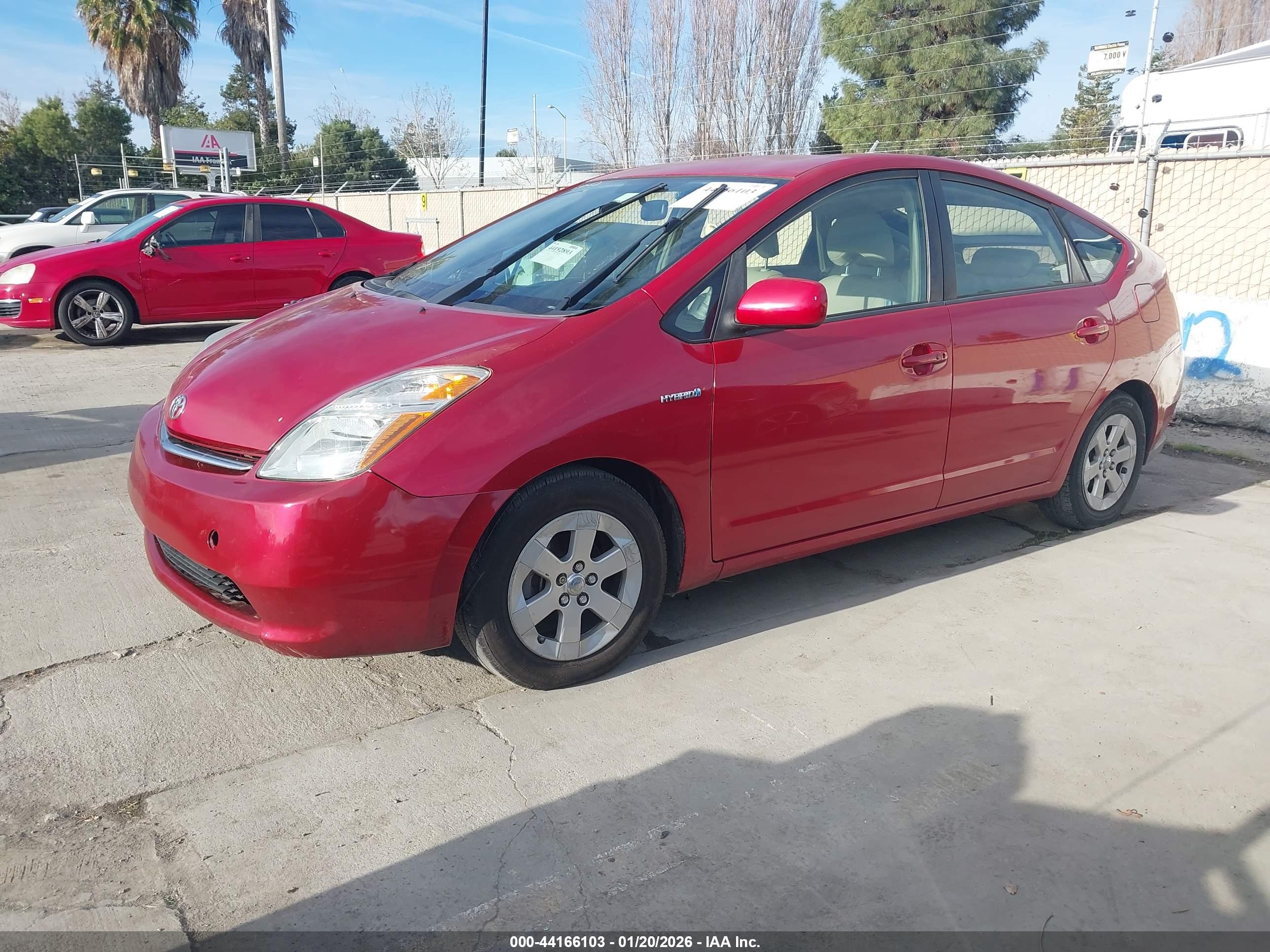 TOYOTA PRIUS image 2