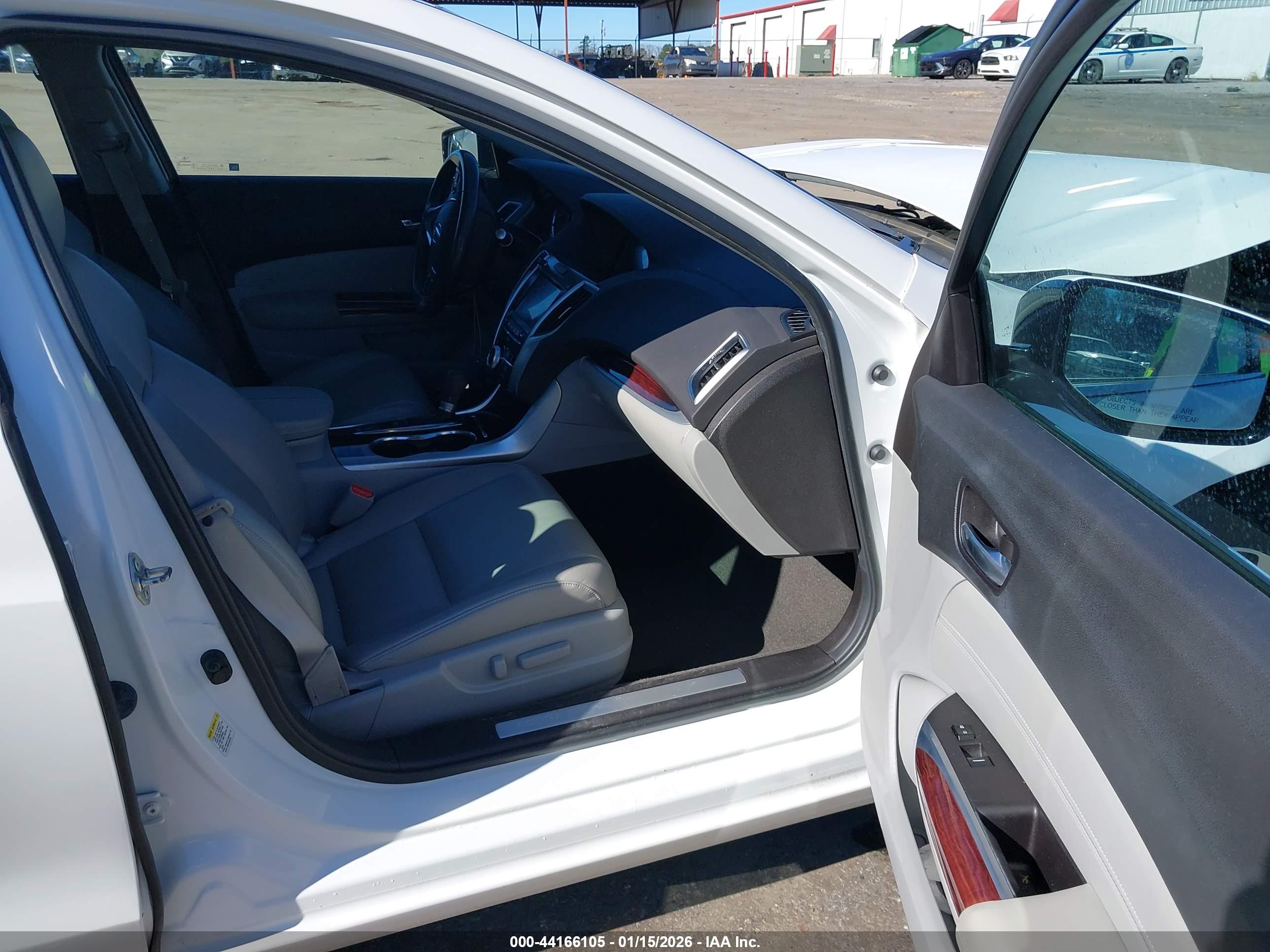 ACURA TLX image 5