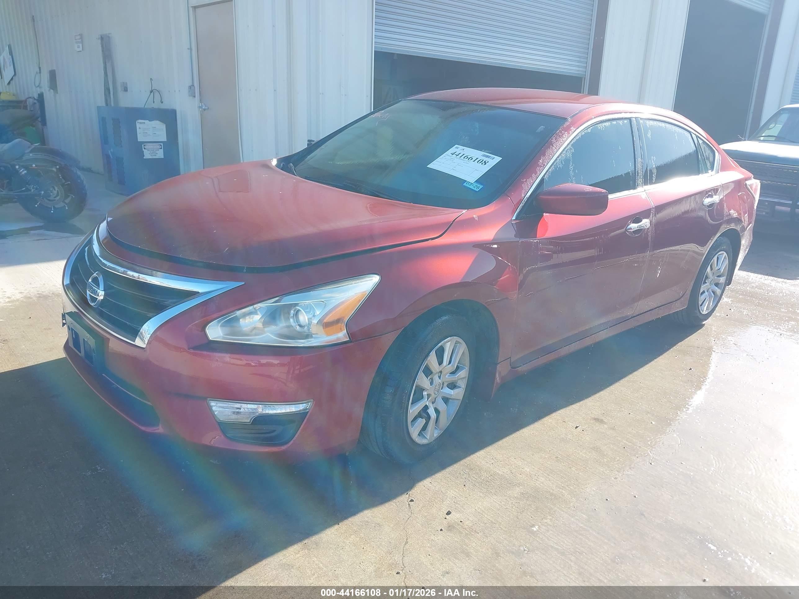 NISSAN ALTIMA image 2