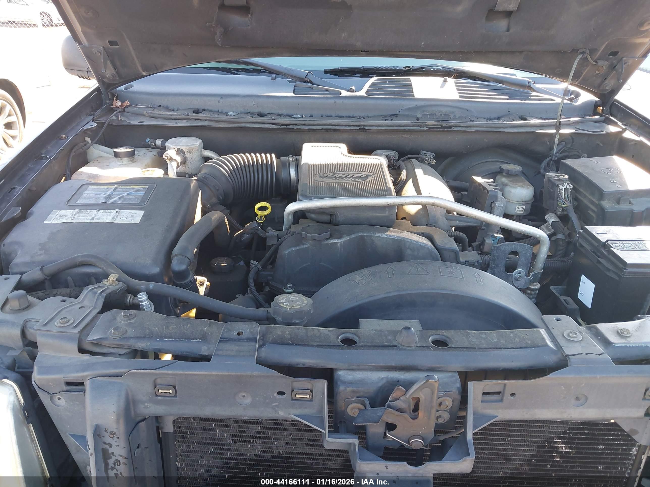 GMC ENVOY image 10