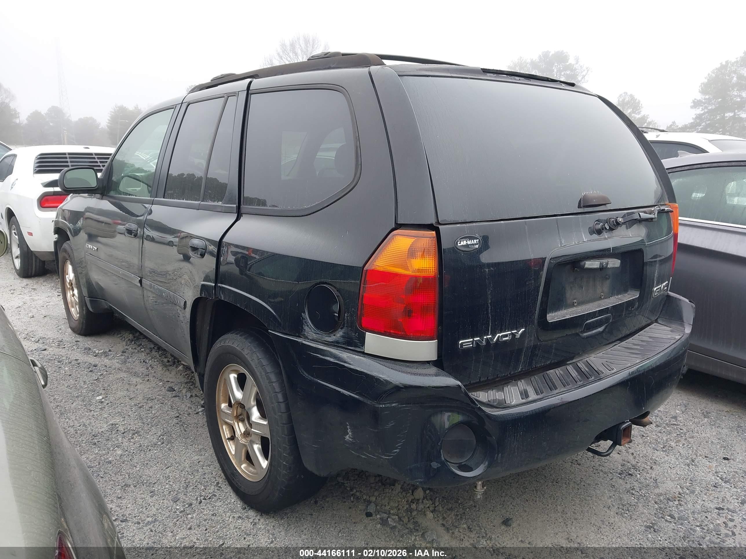 GMC ENVOY image 3