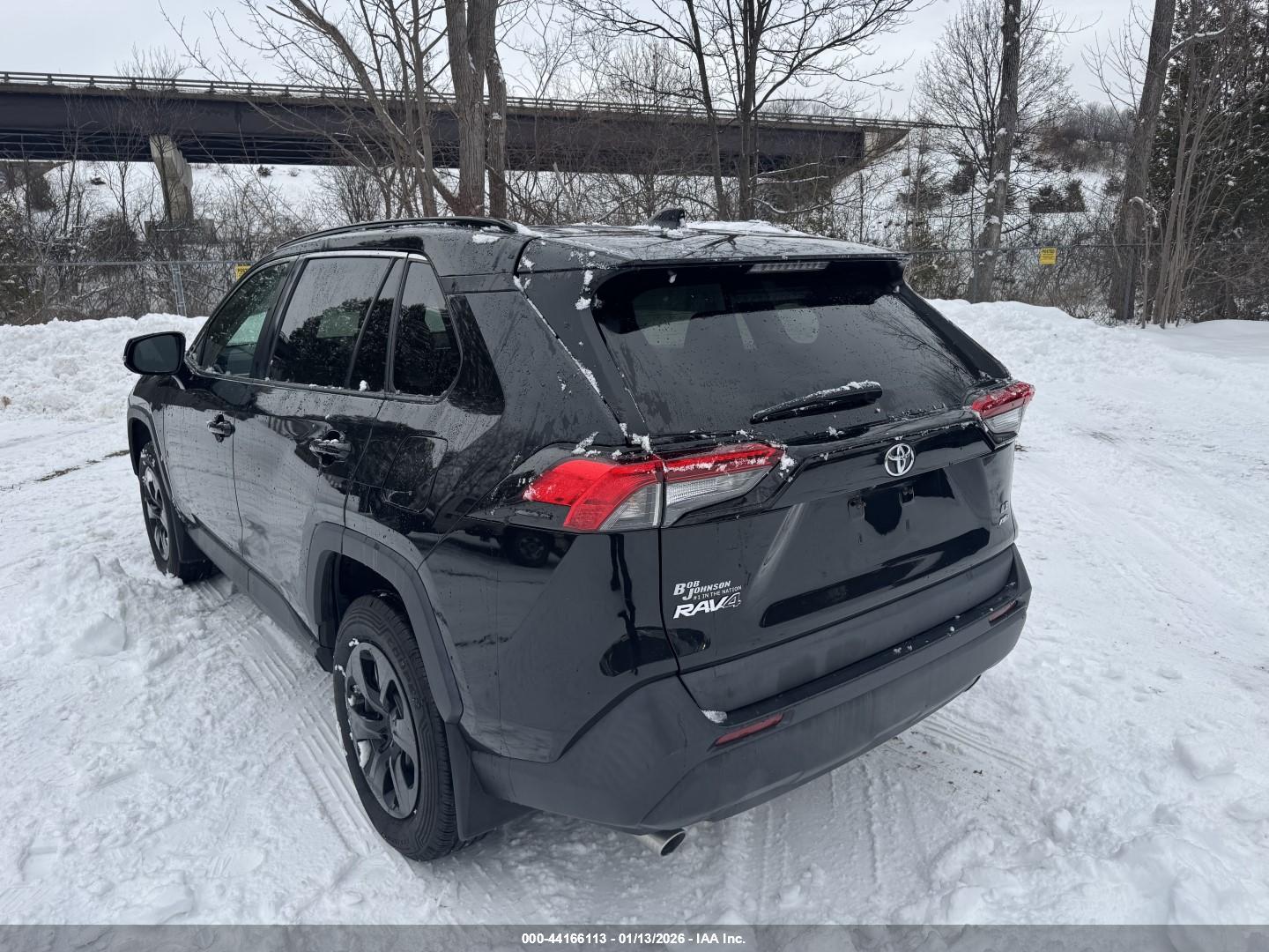 TOYOTA RAV4 image 3
