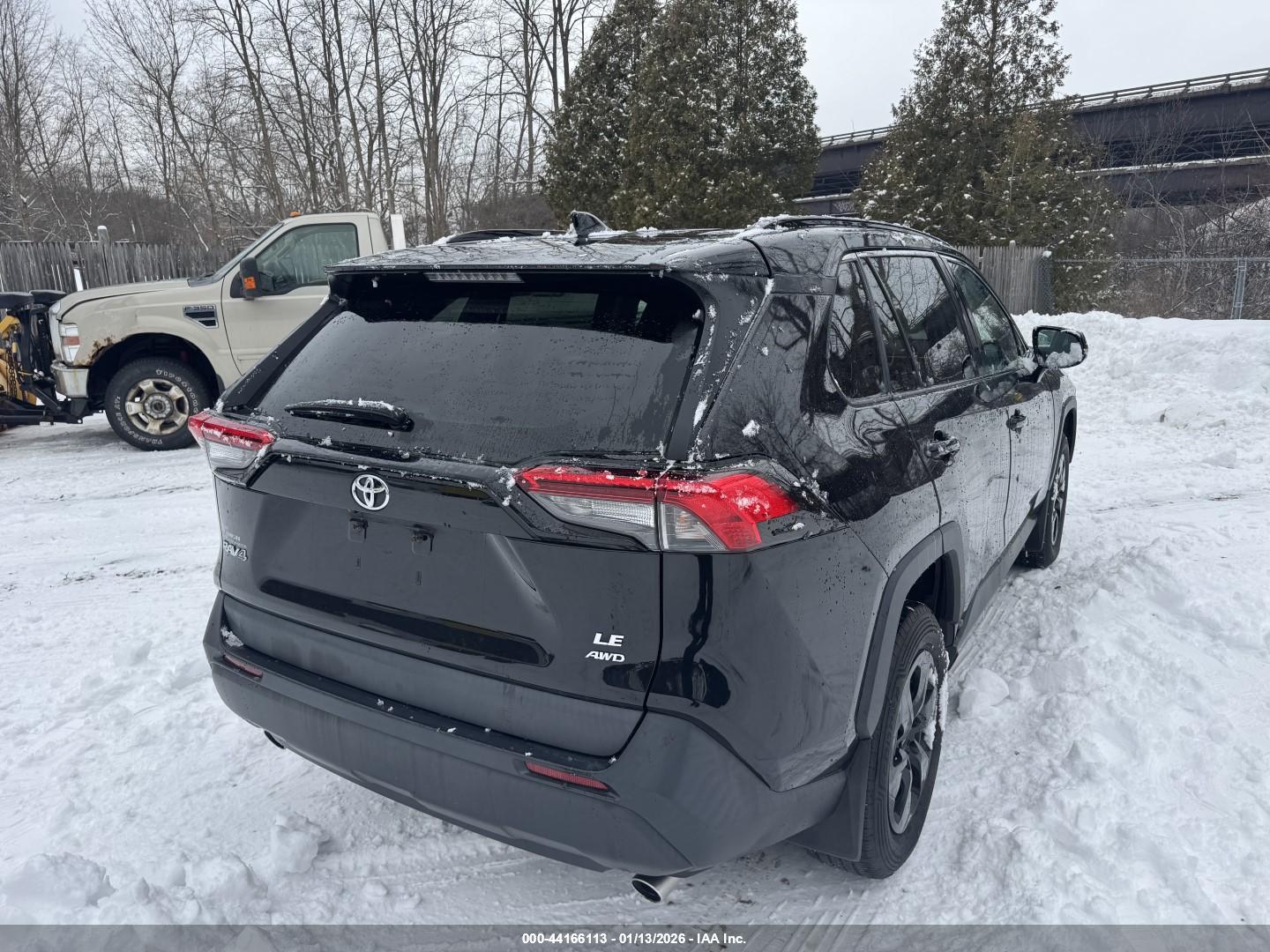 TOYOTA RAV4 image 4