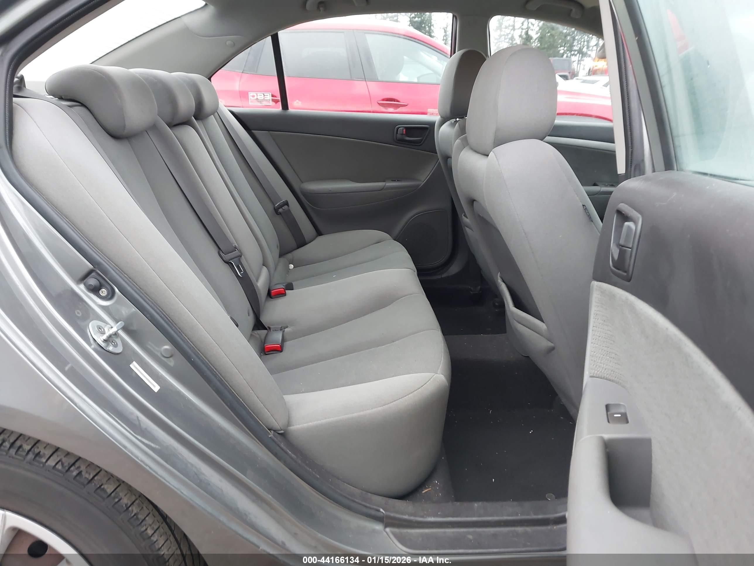 HYUNDAI SONATA image 8