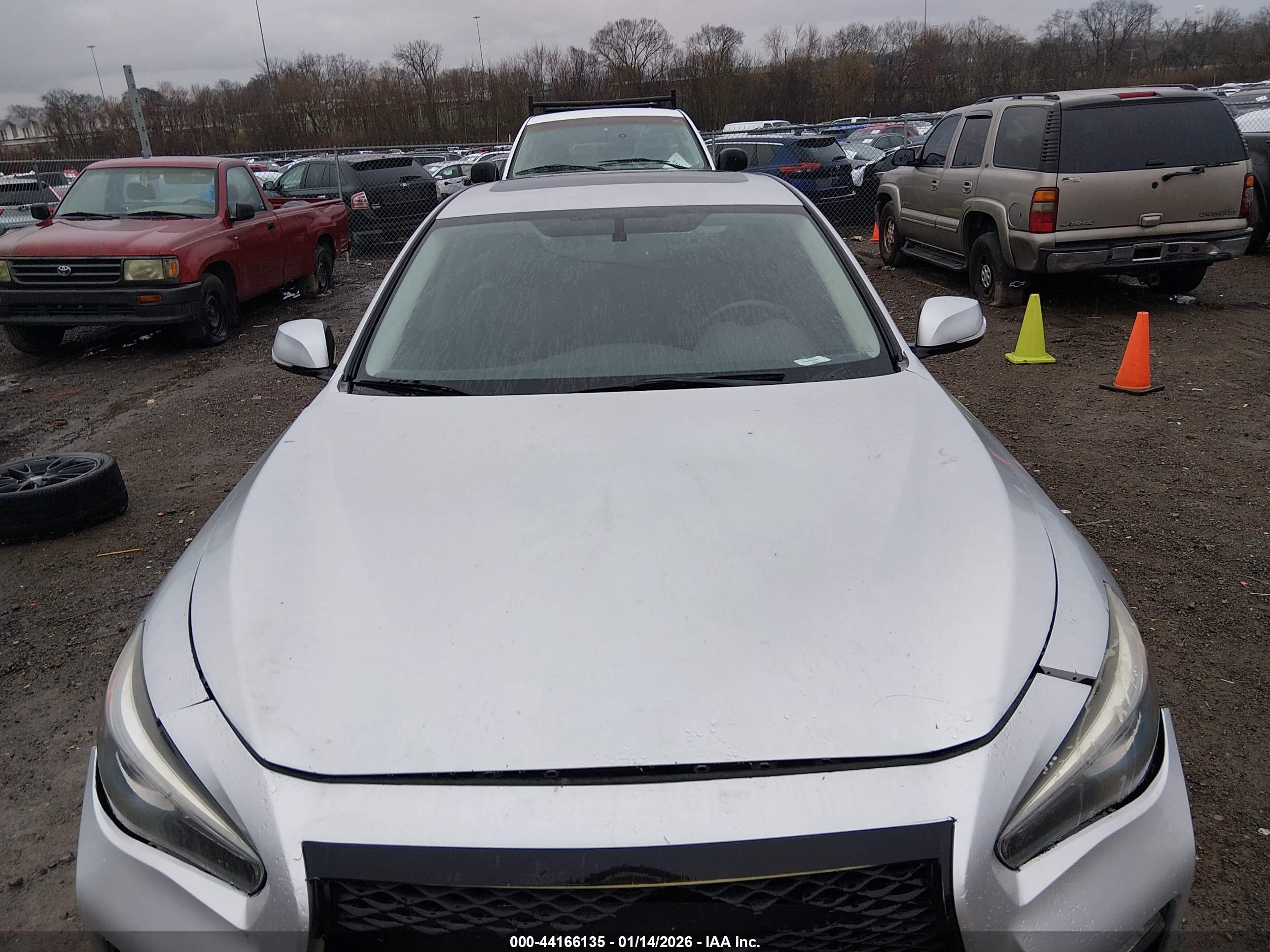 INFINITI Q50 image 10