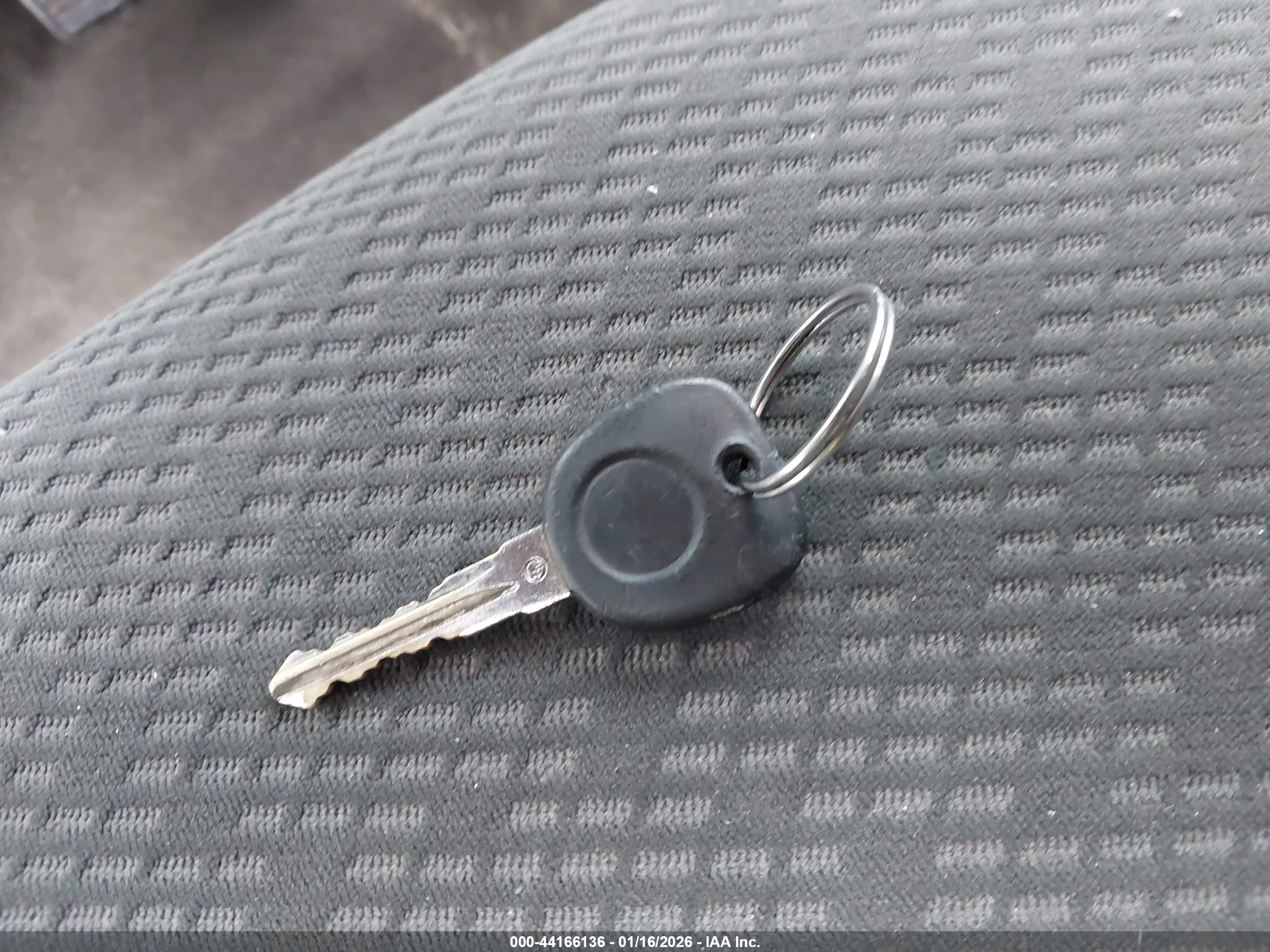 GMC YUKON image 11