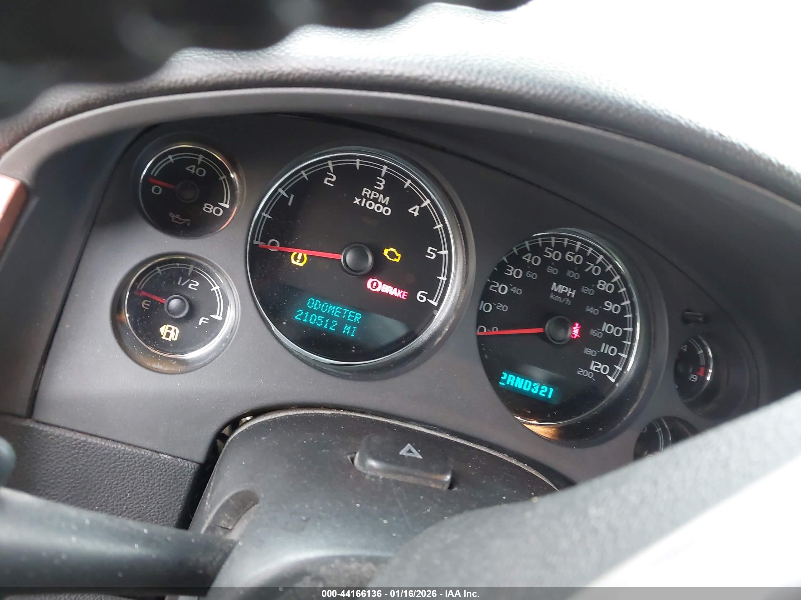 GMC YUKON image 7