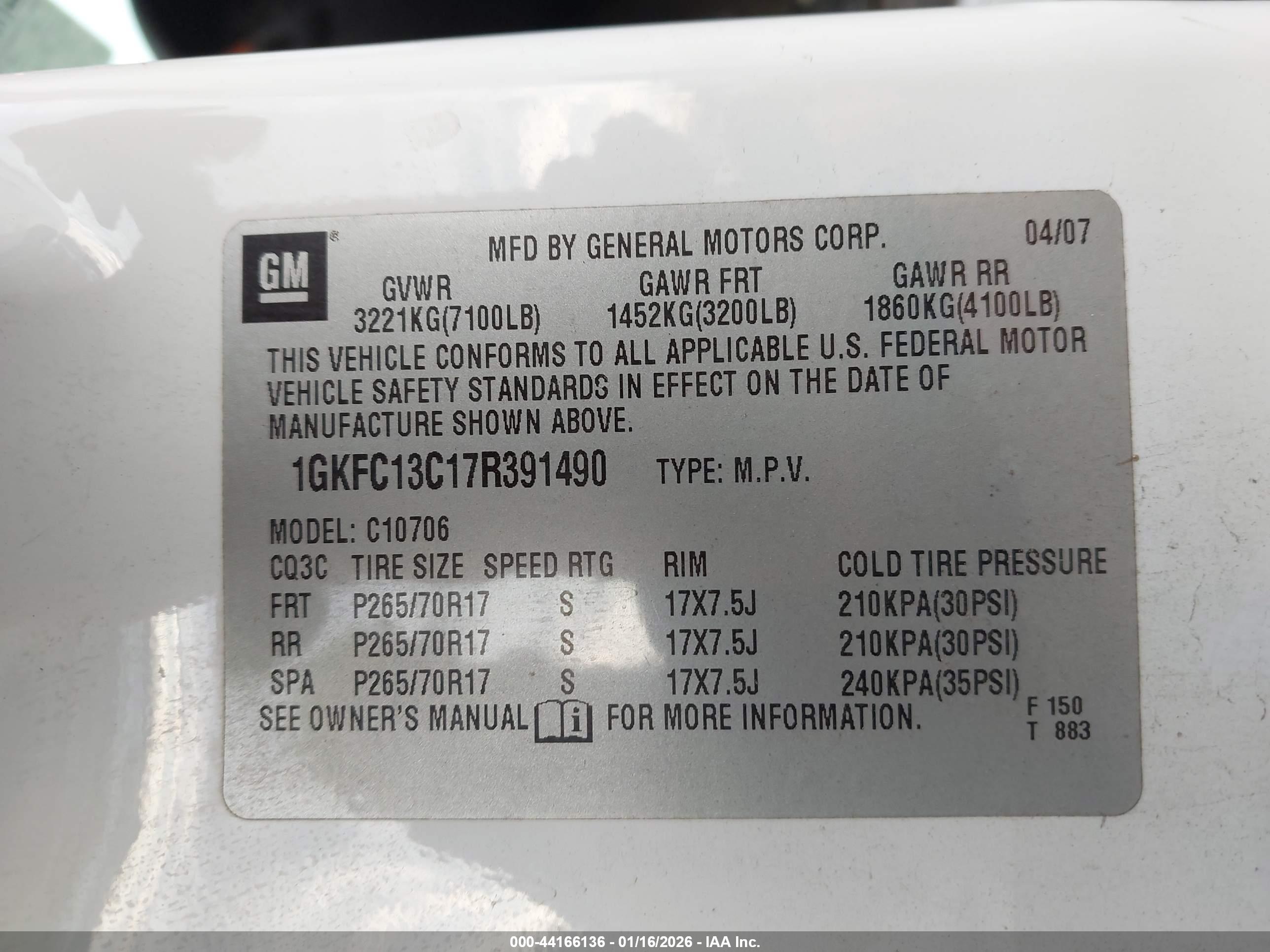 GMC YUKON image 9