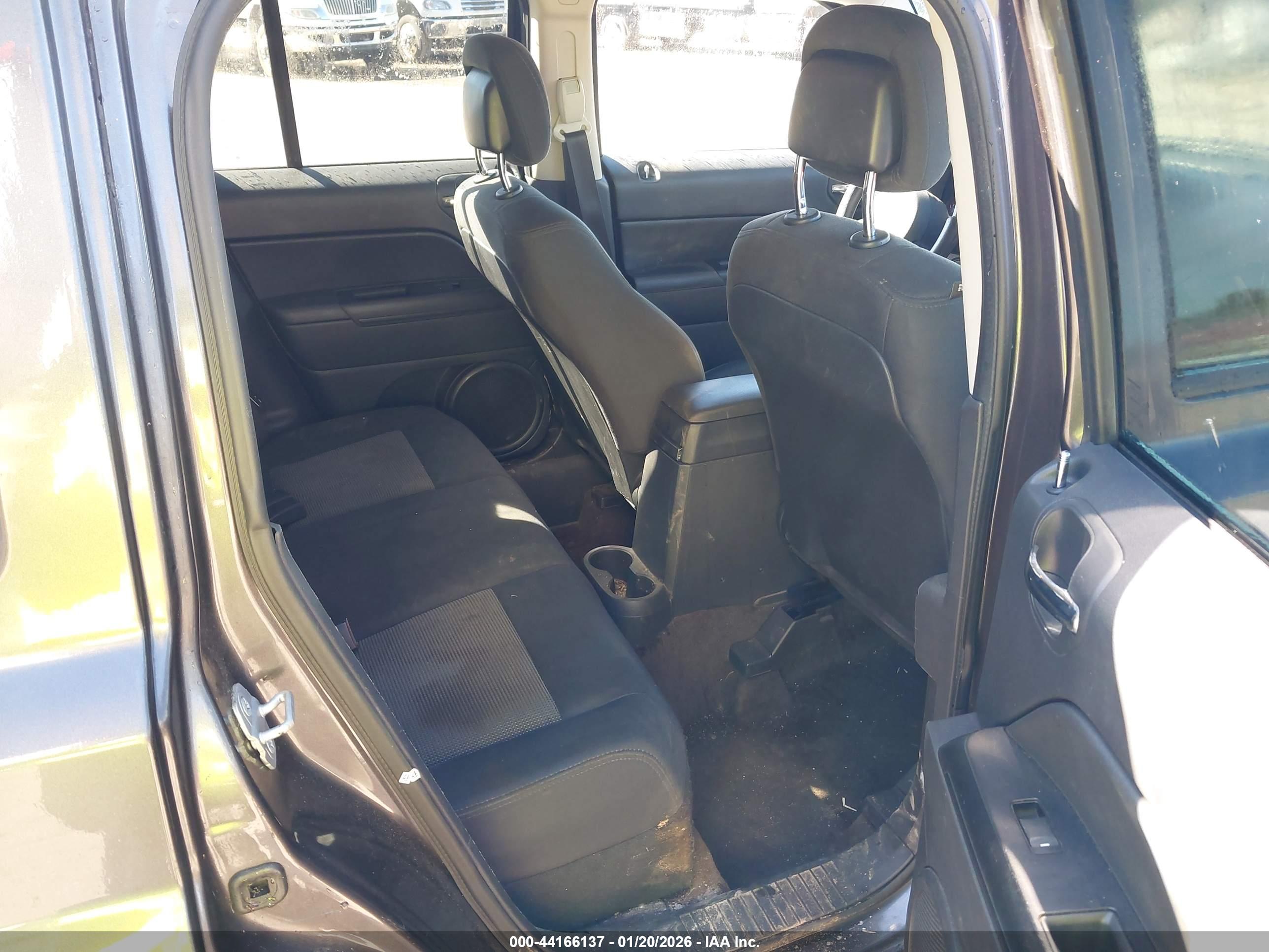JEEP PATRIOT image 8