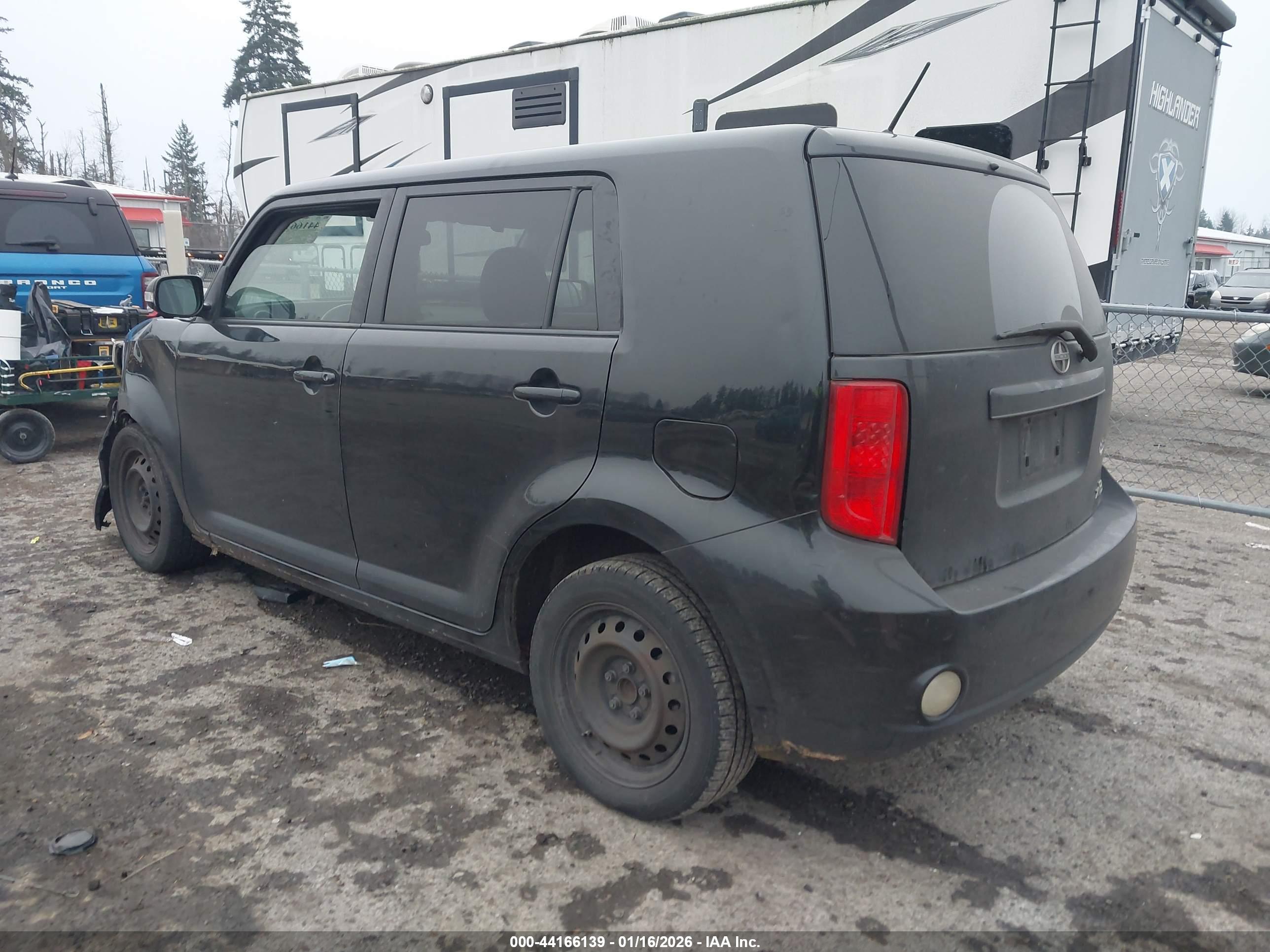SCION XB image 3