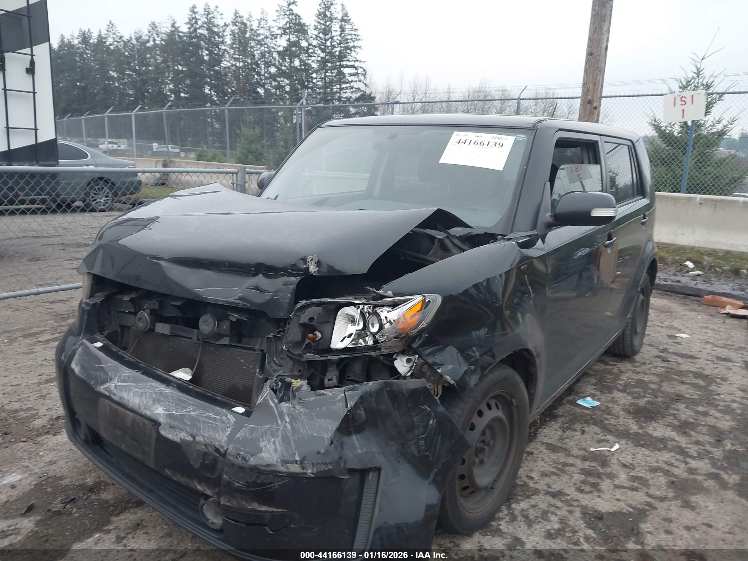 SCION XB image 6