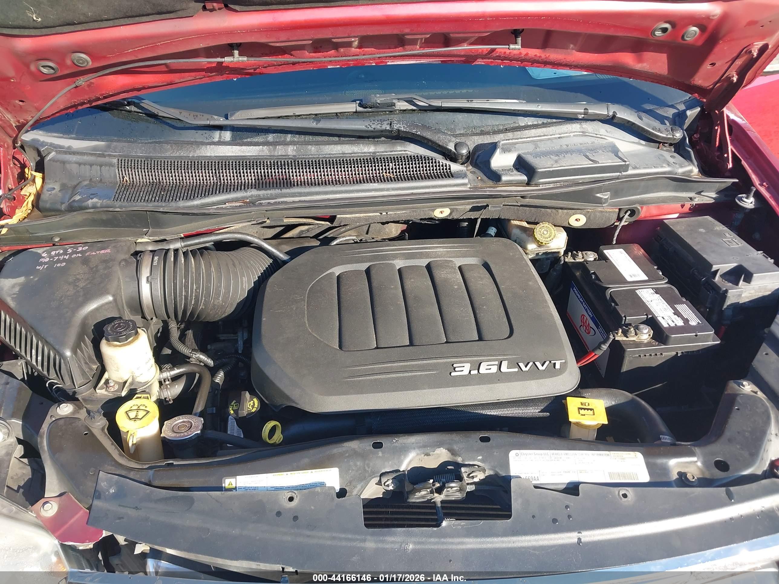 CHRYSLER TOWN image 10