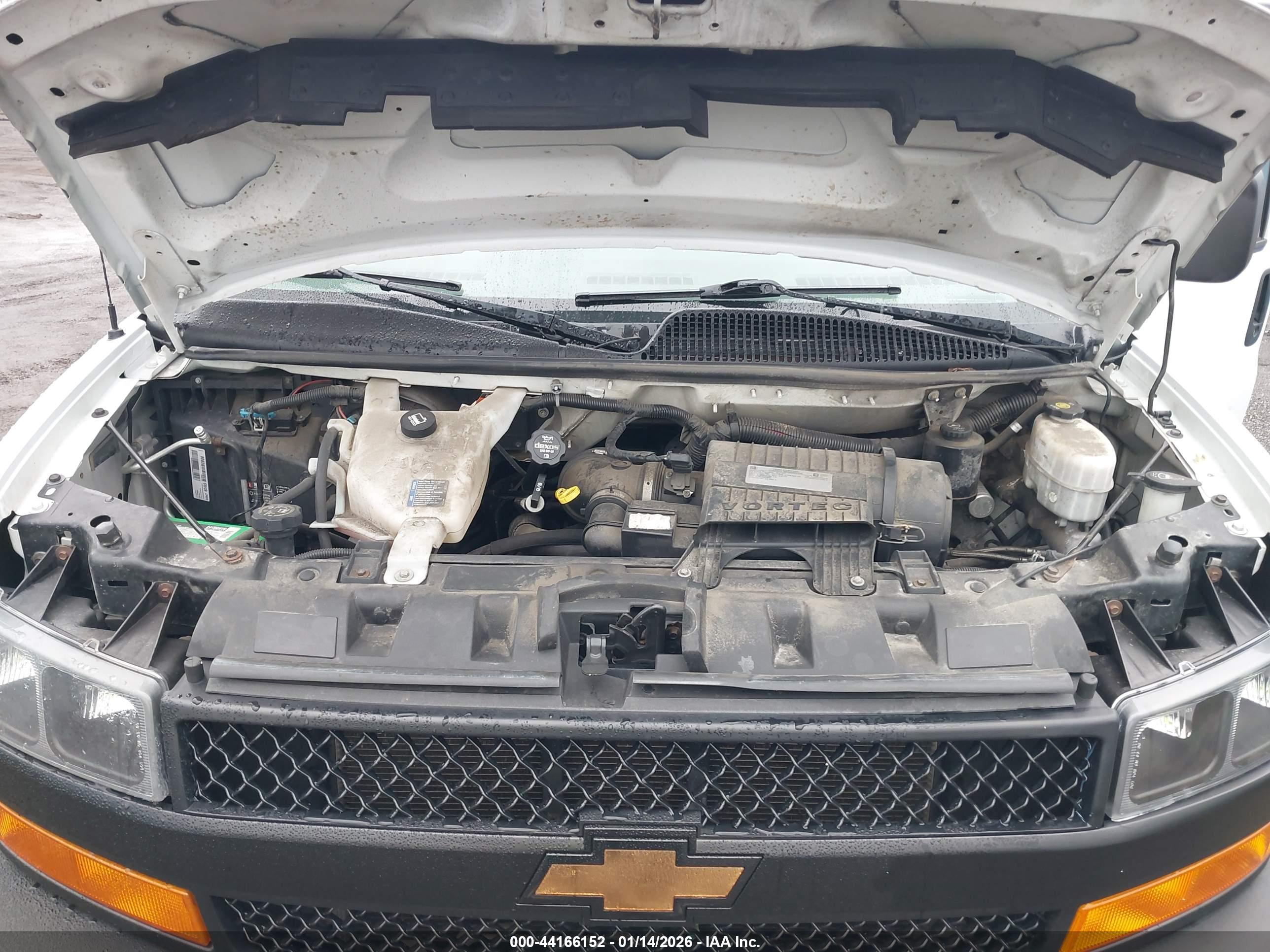 CHEVROLET EXPRESS image 10