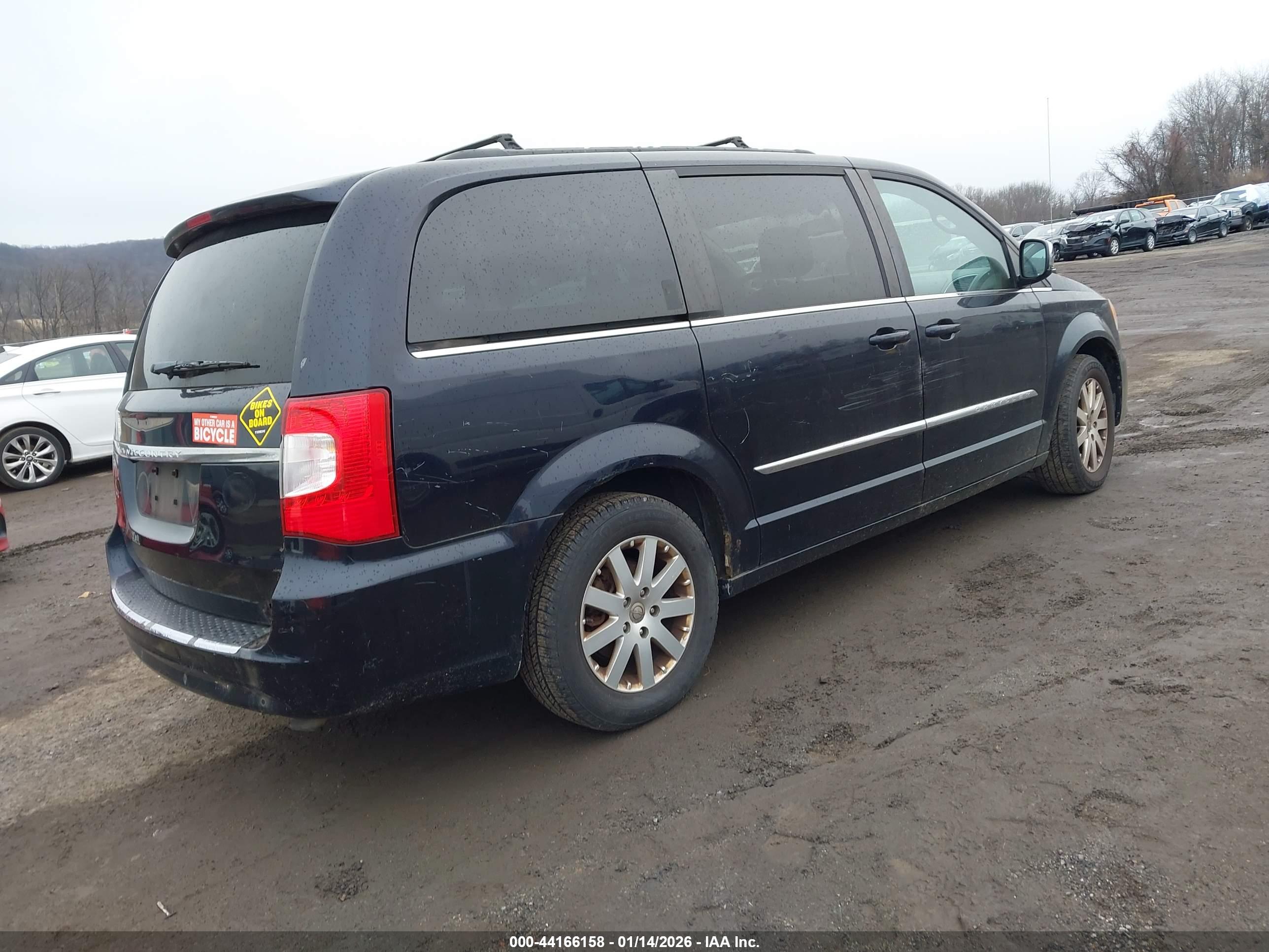 CHRYSLER TOWN image 4