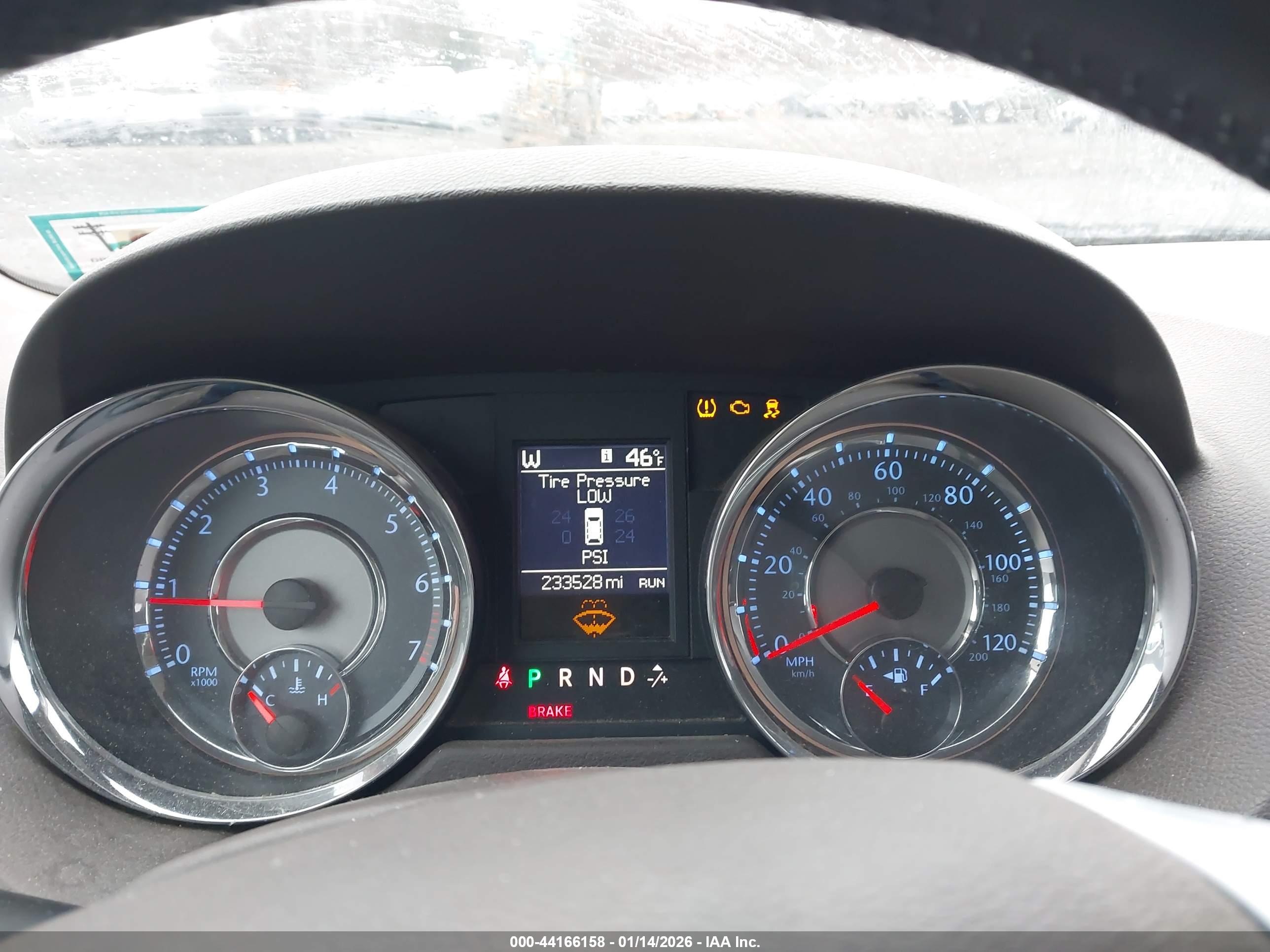 CHRYSLER TOWN image 7