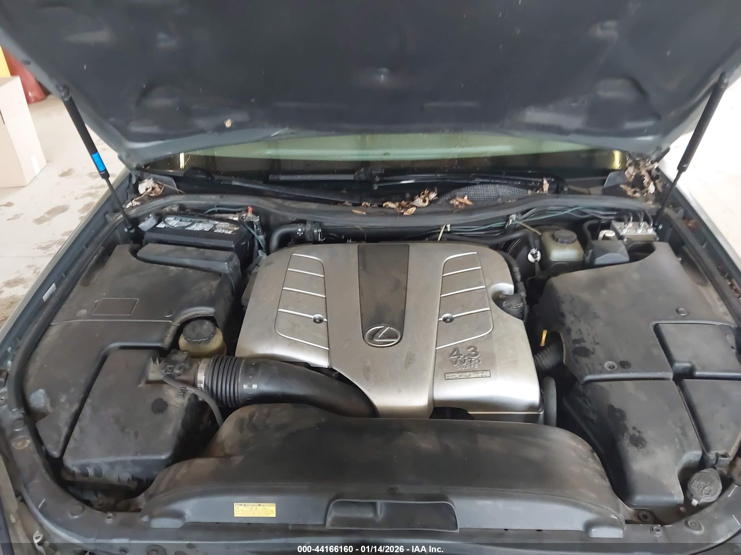 LEXUS LS image 10