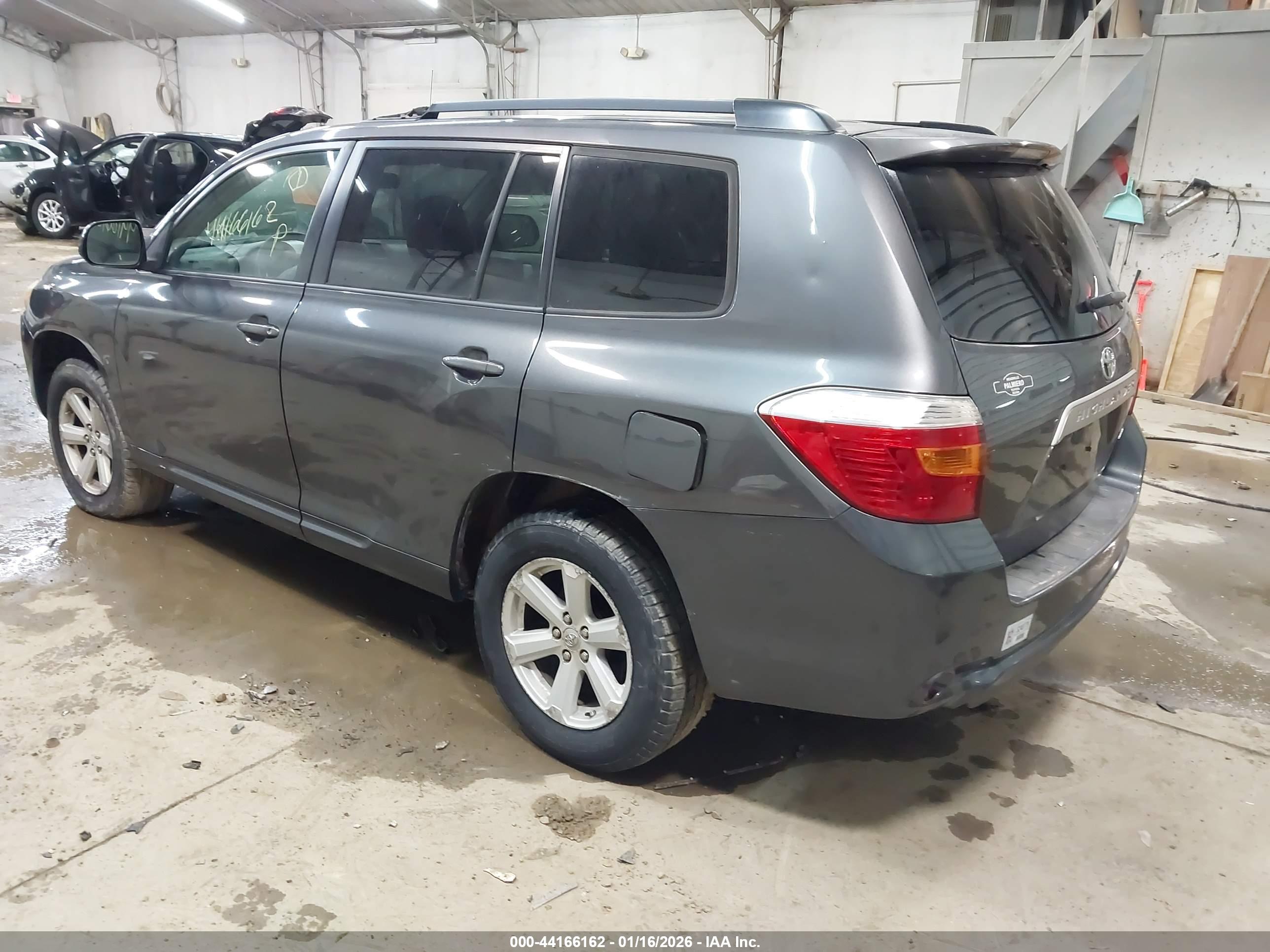 TOYOTA HIGHLANDER image 3