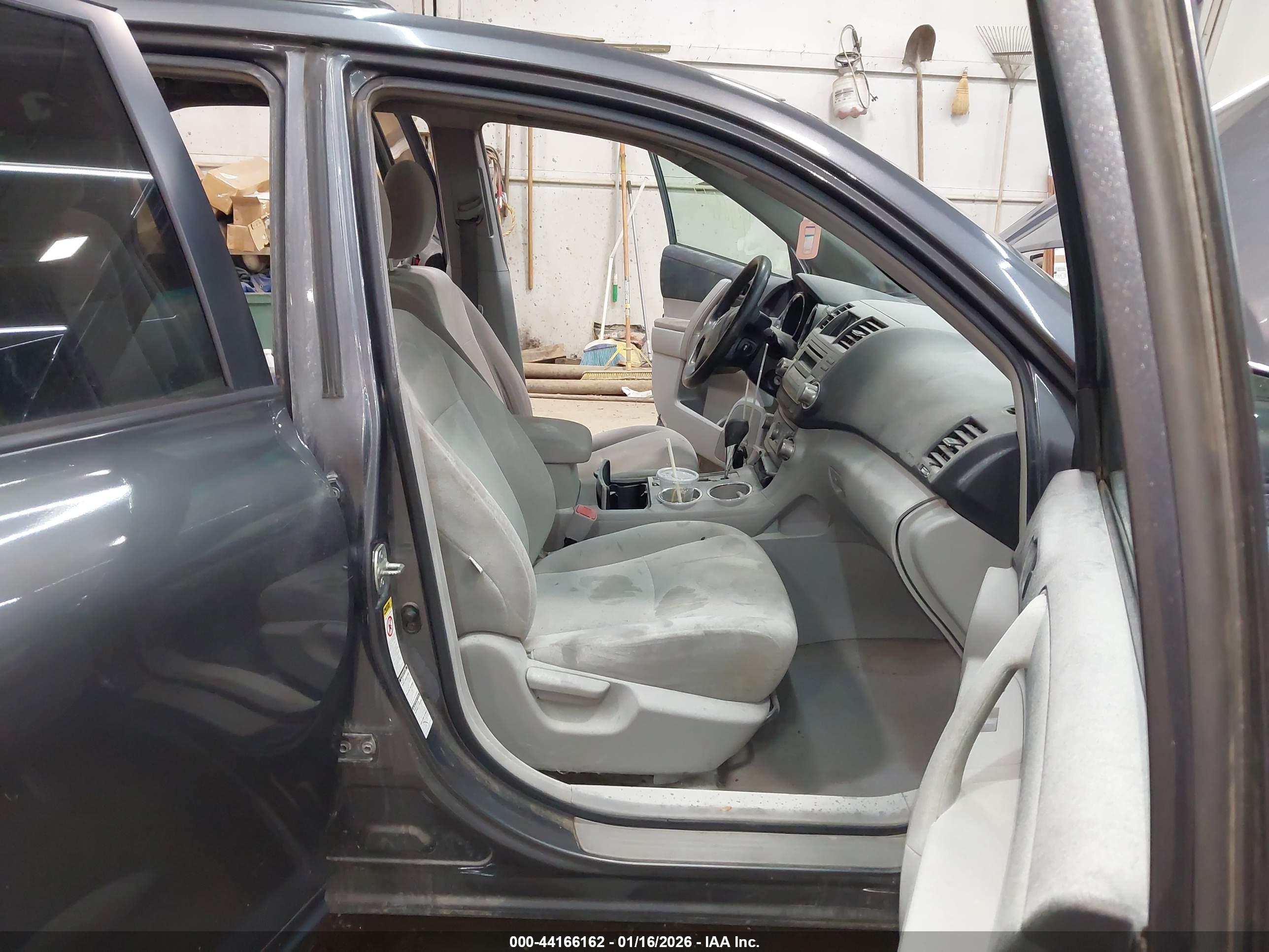 TOYOTA HIGHLANDER image 5