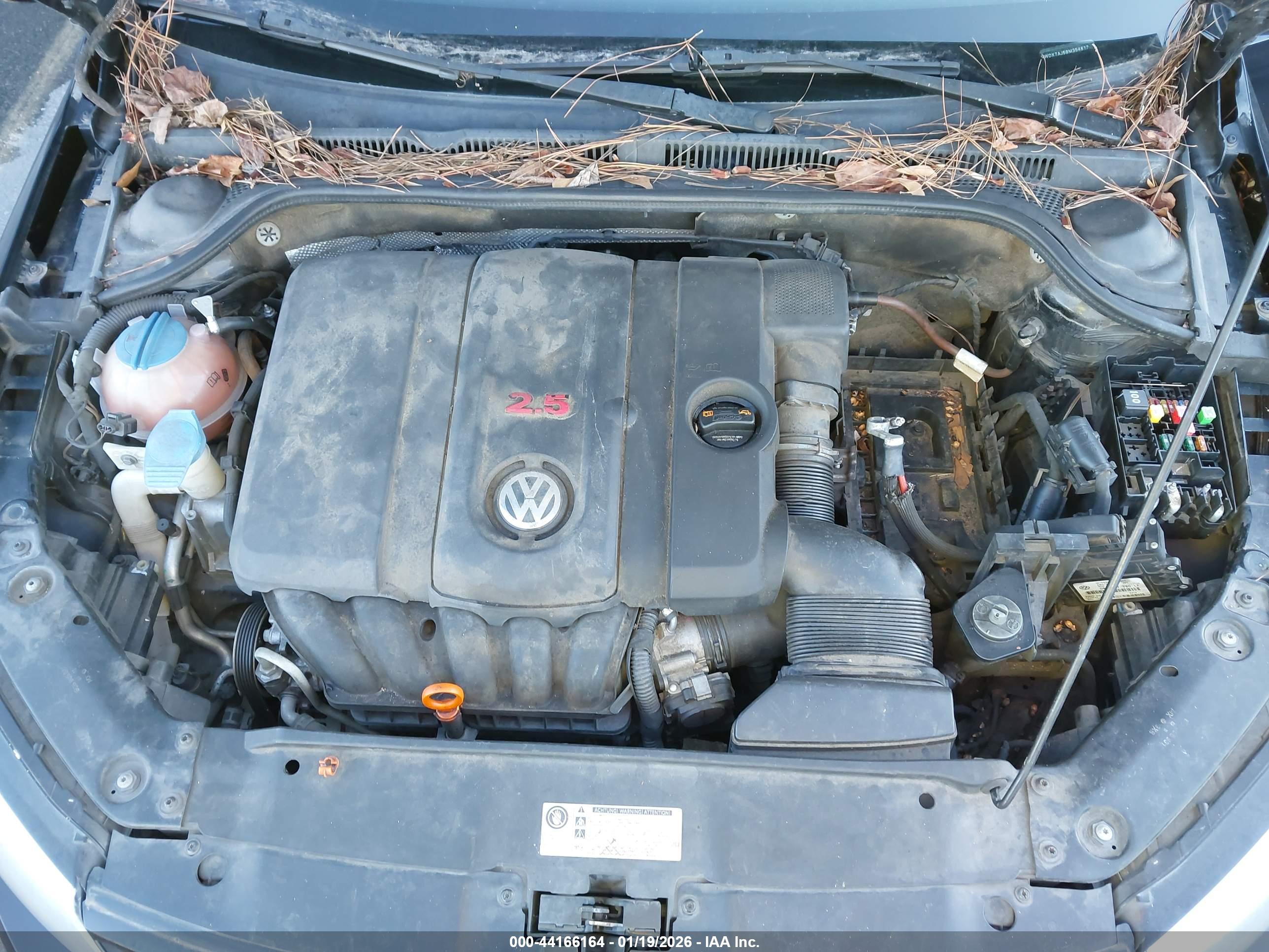 VOLKSWAGEN JETTA image 10