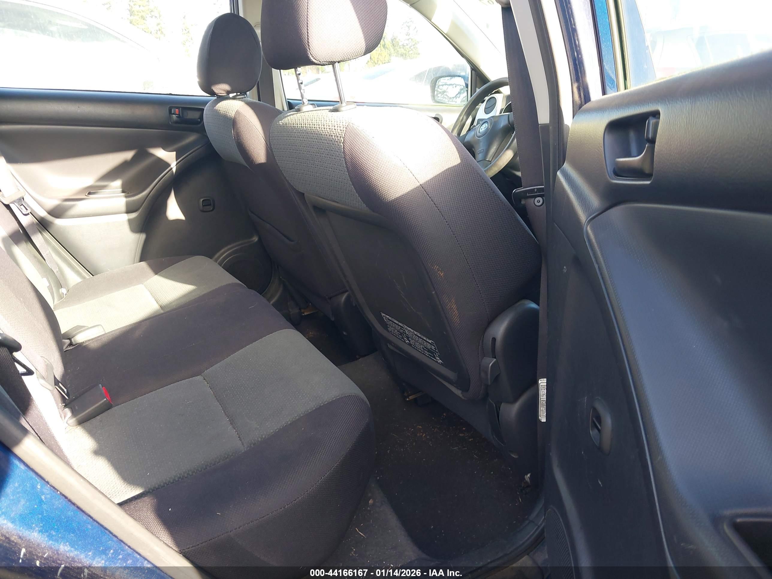 TOYOTA MATRIX image 8