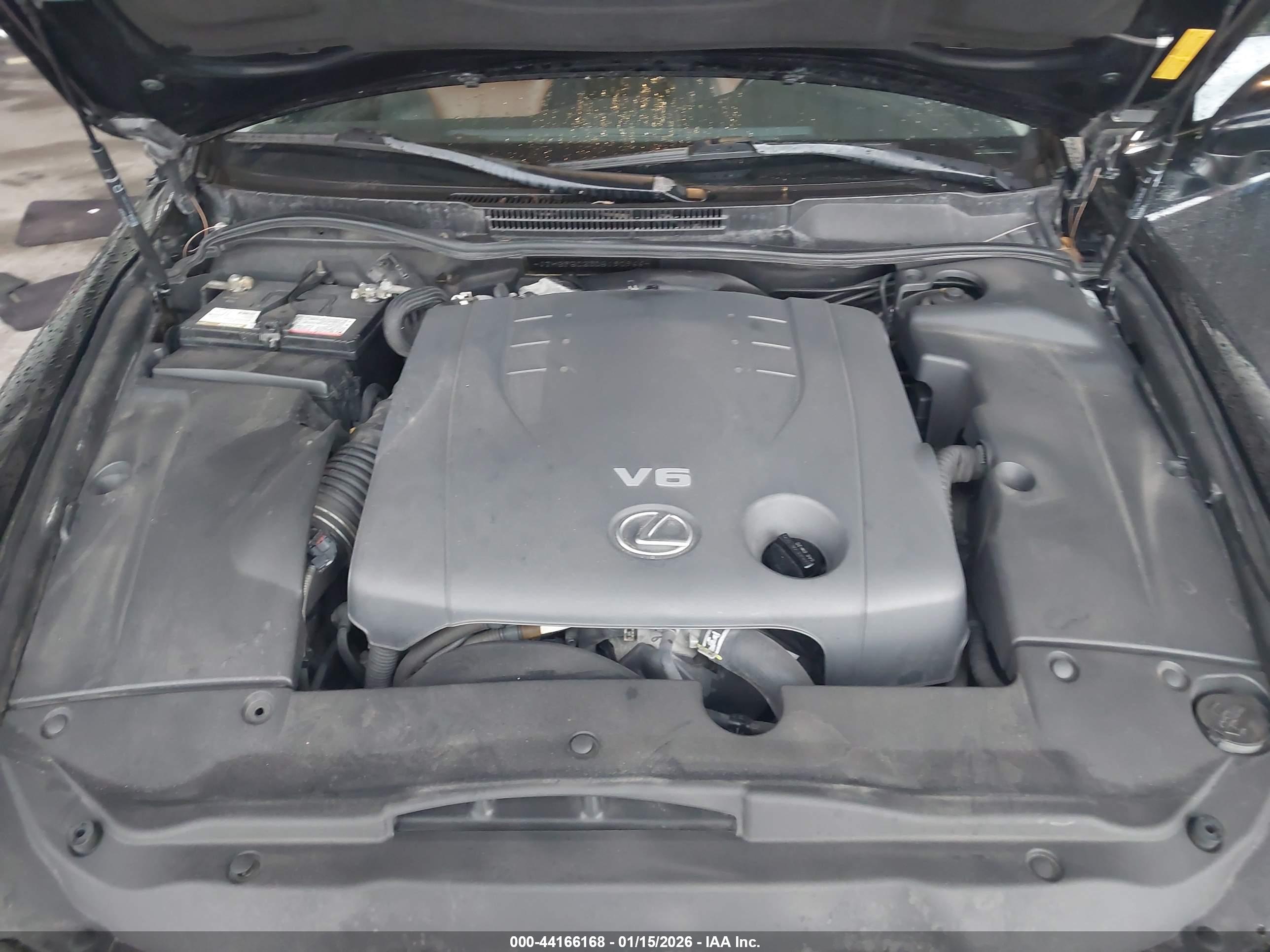 LEXUS IS image 10