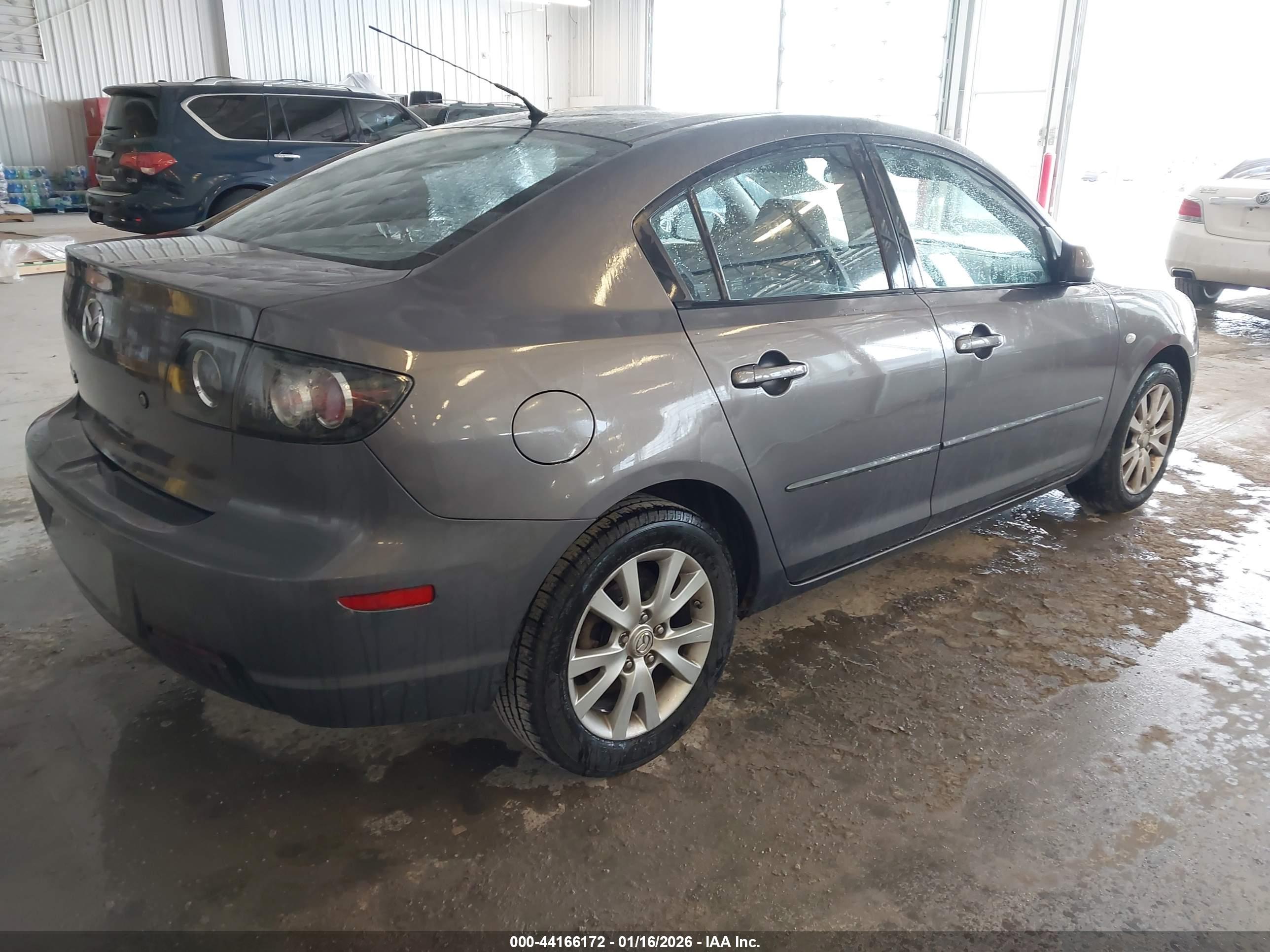 MAZDA MAZDA3 image 4