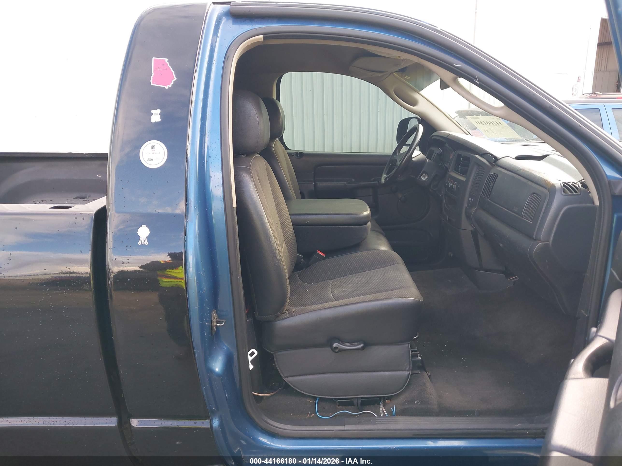 DODGE RAM image 5