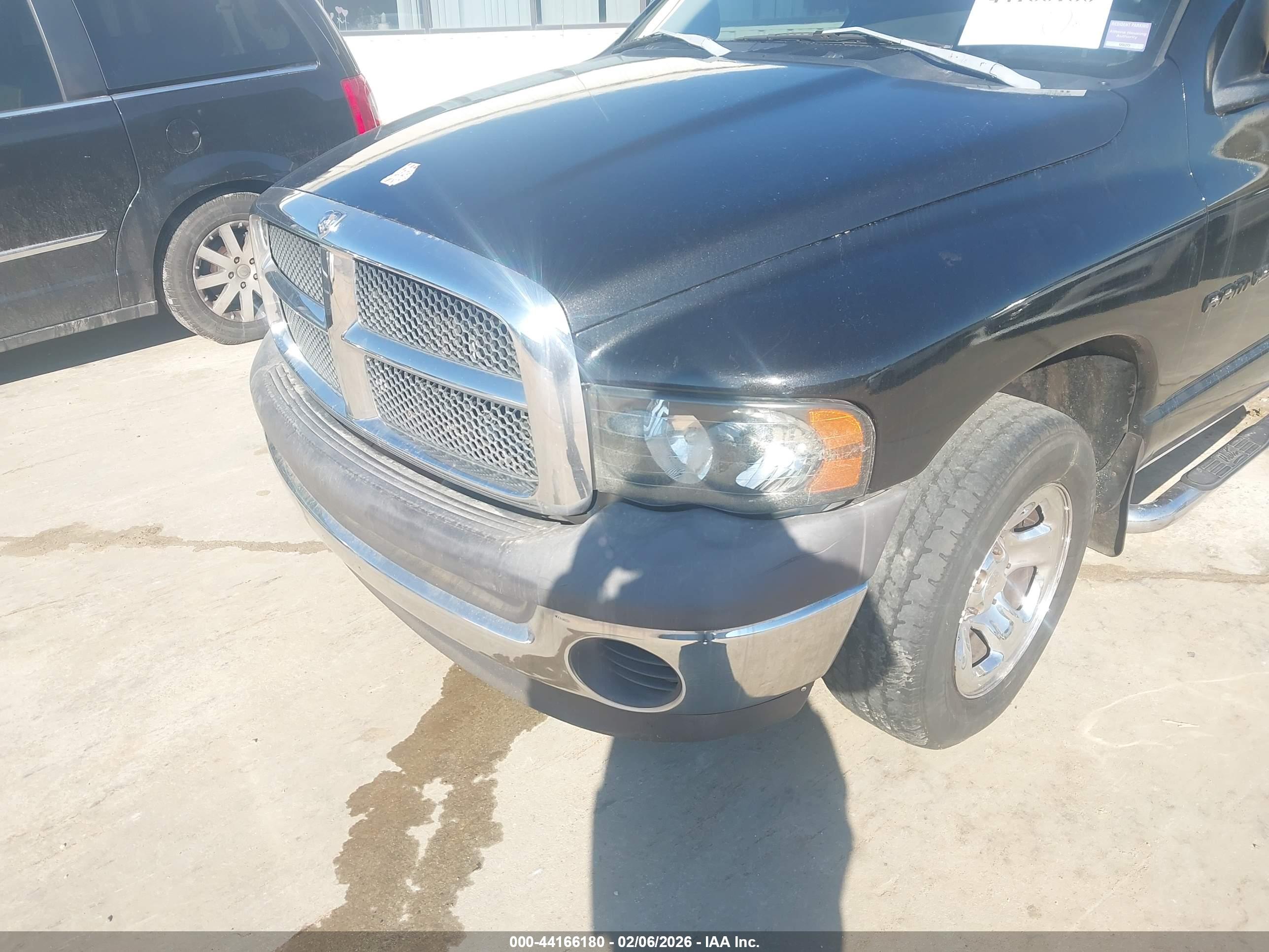 DODGE RAM image 6