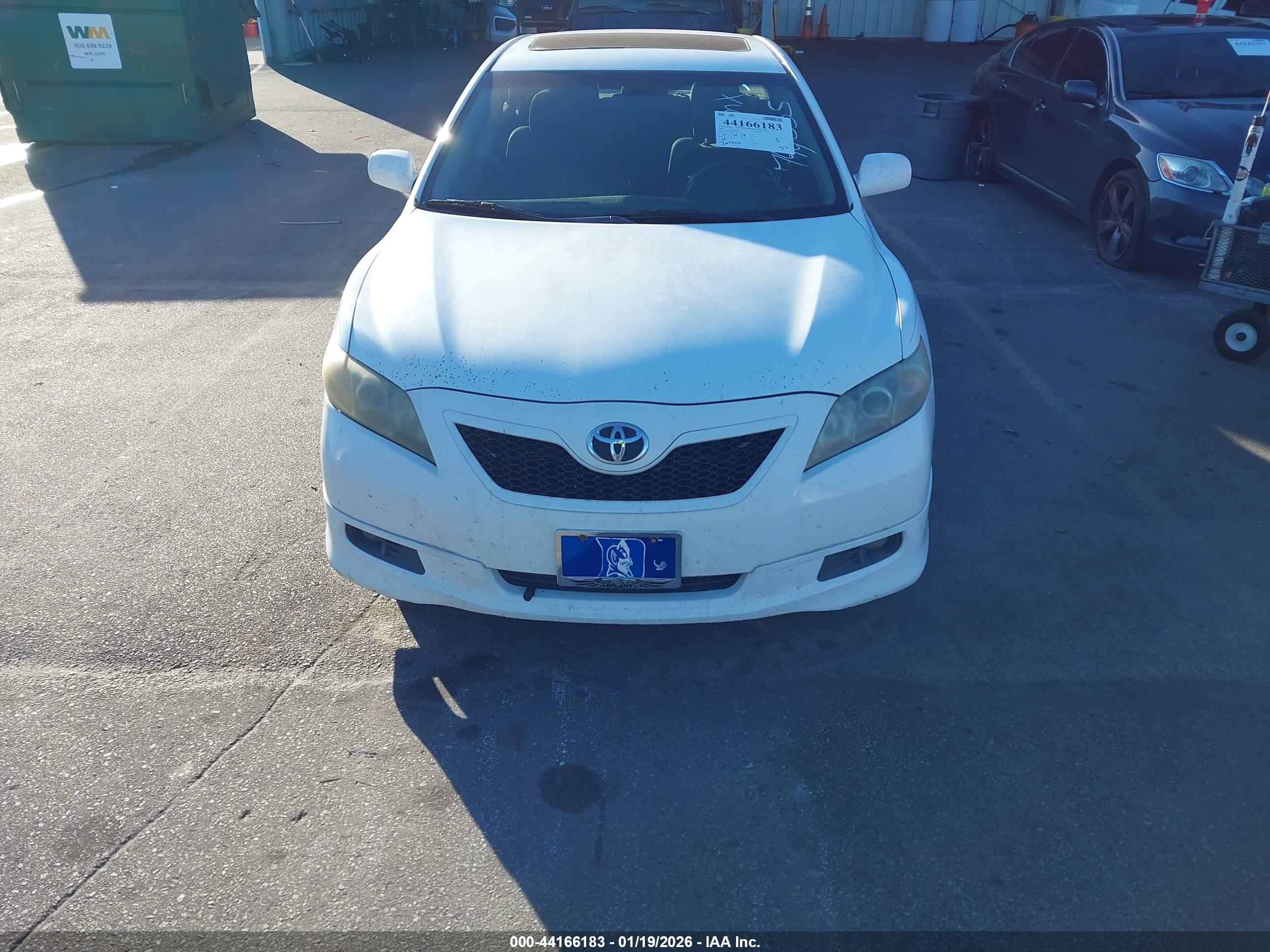 TOYOTA CAMRY image 6