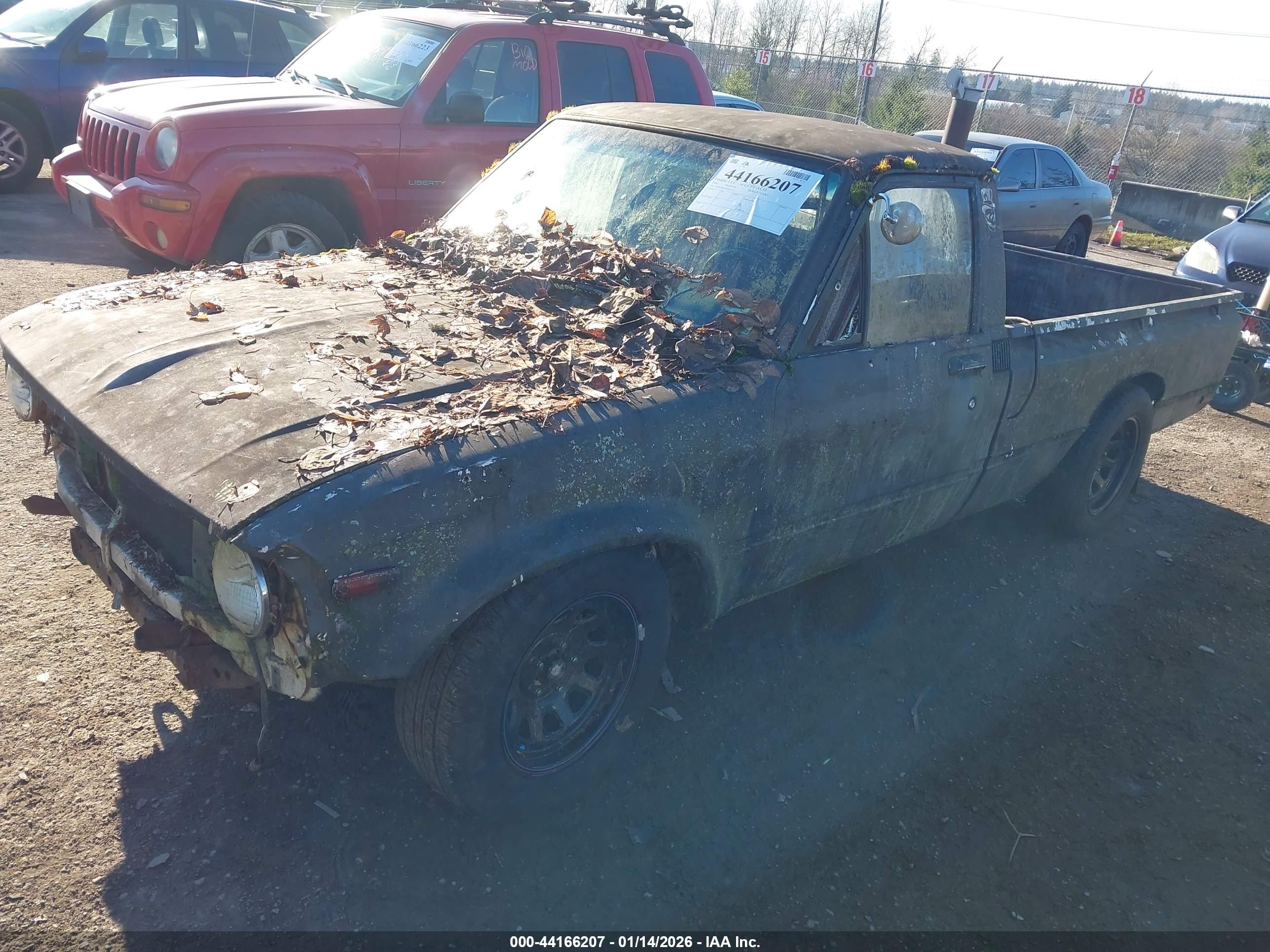 TOYOTA PICKUP image 2