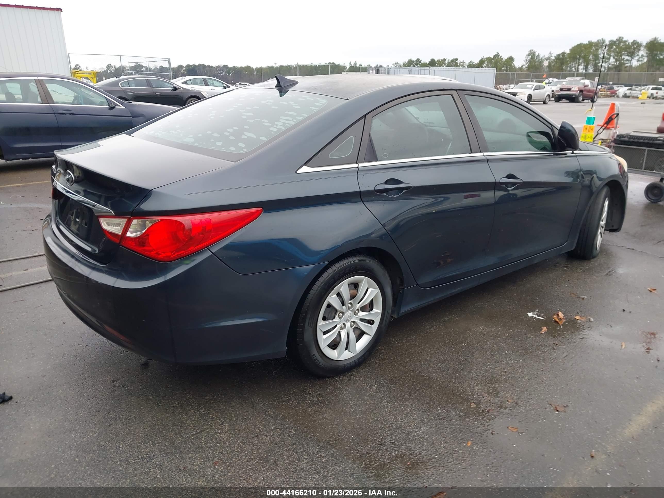 HYUNDAI SONATA image 4