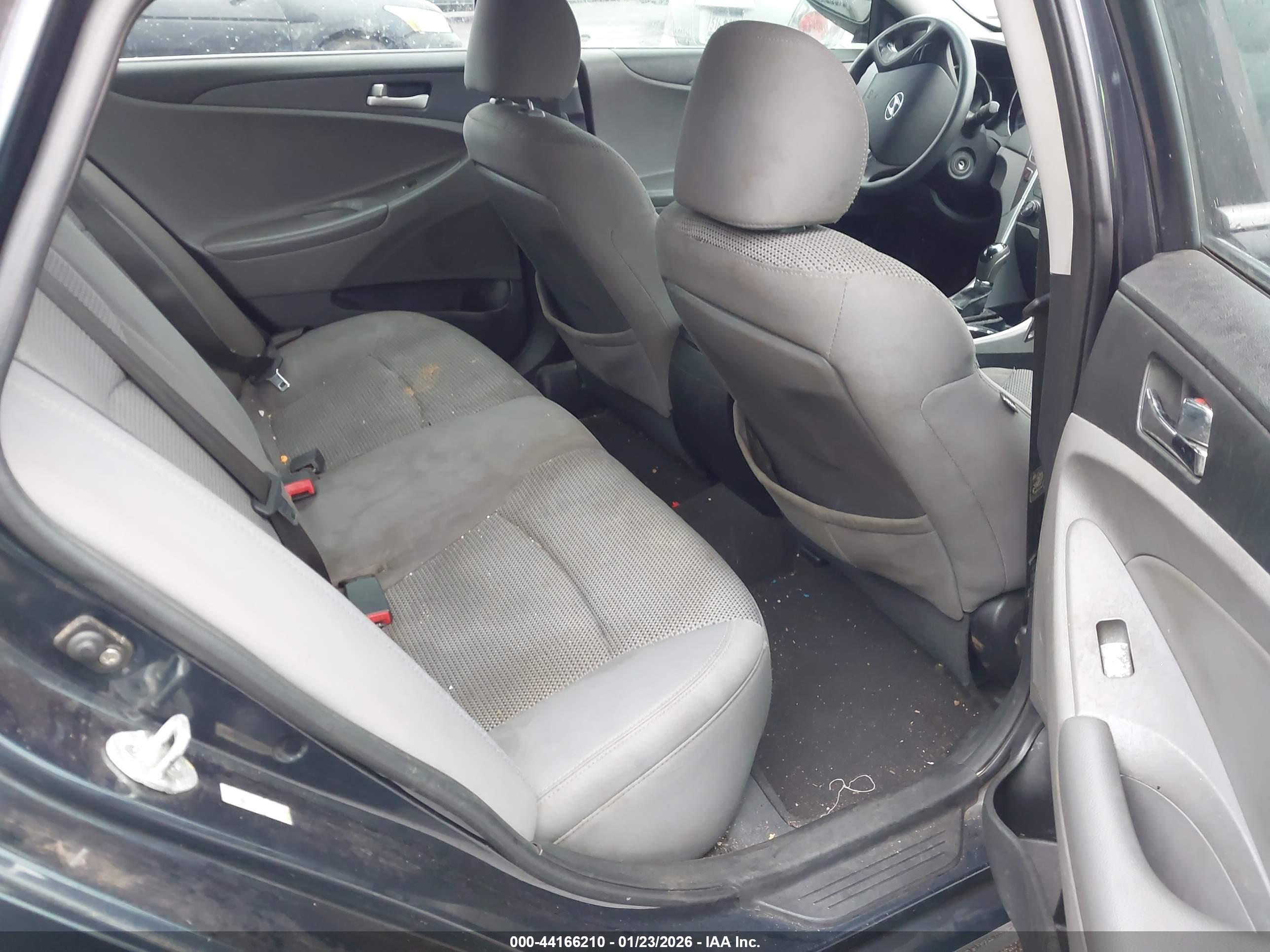 HYUNDAI SONATA image 8