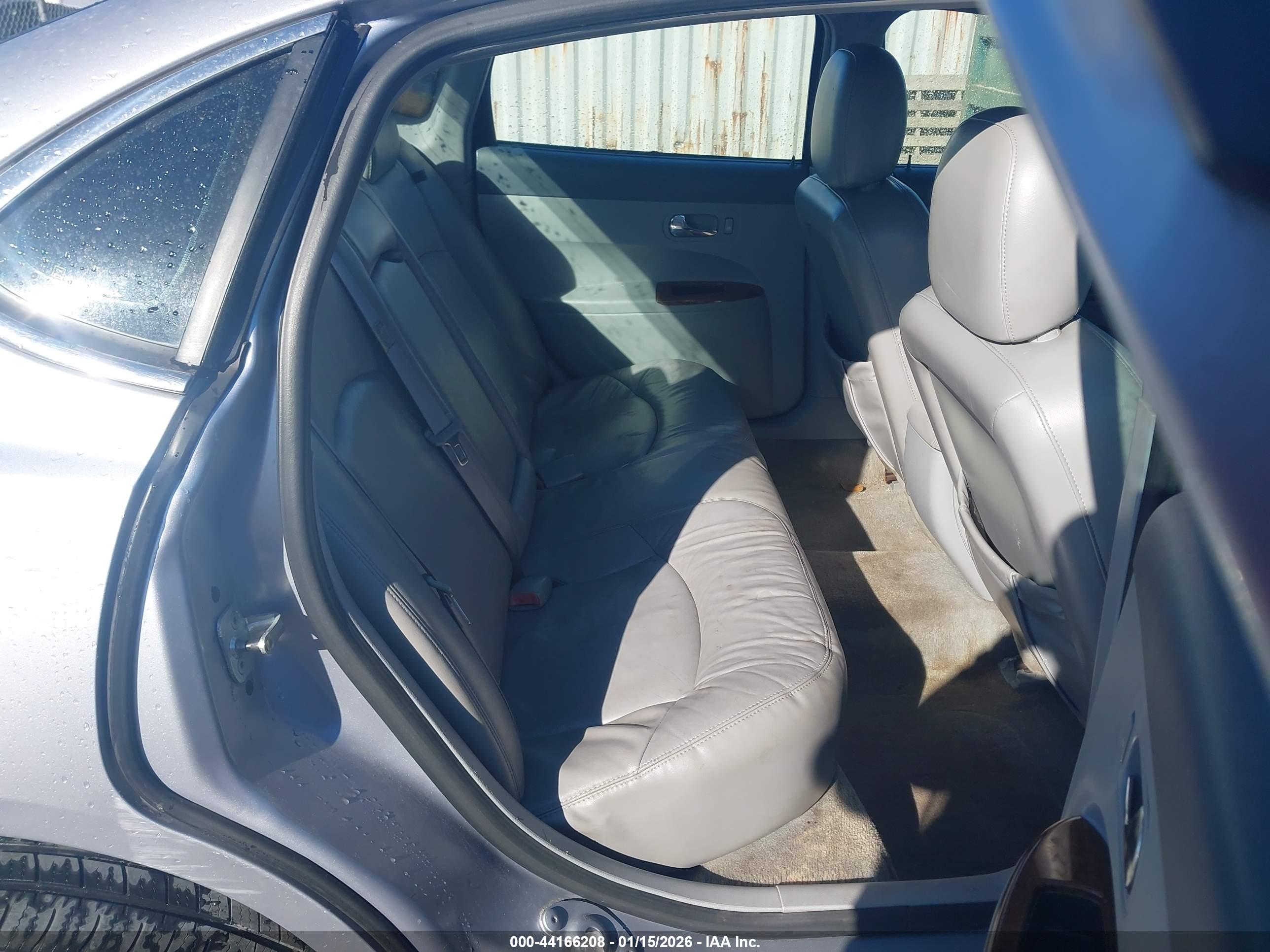 BUICK LACROSSE image 8