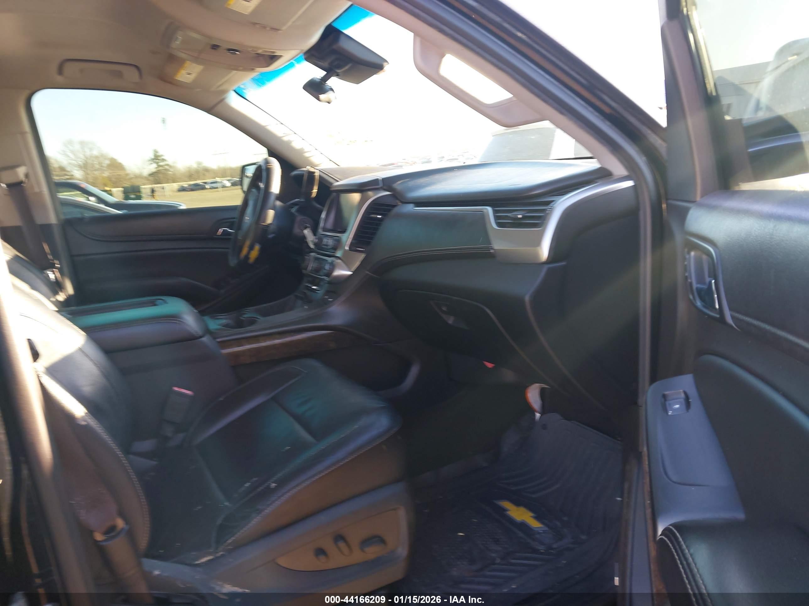 CHEVROLET TAHOE image 5