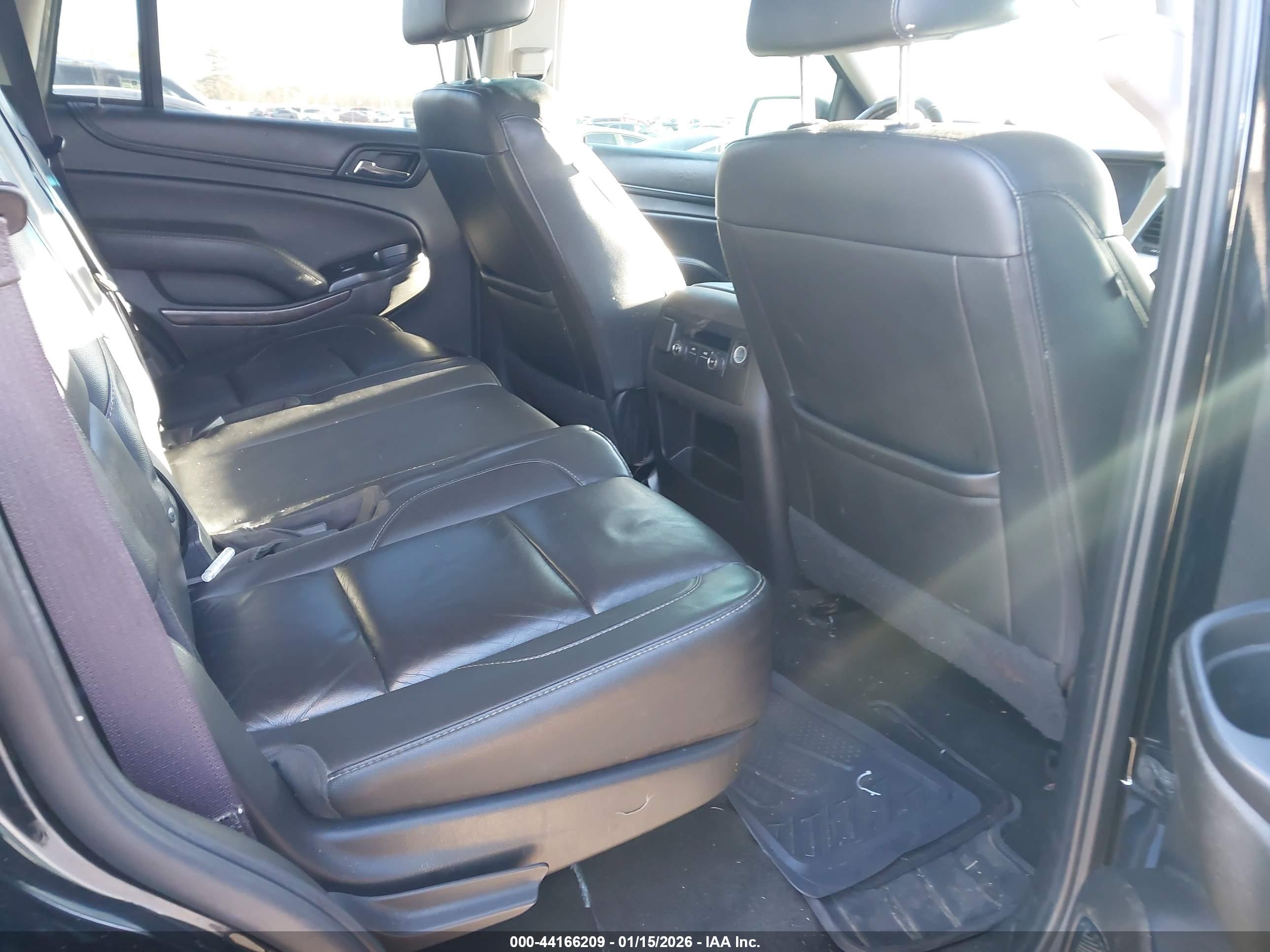 CHEVROLET TAHOE image 8