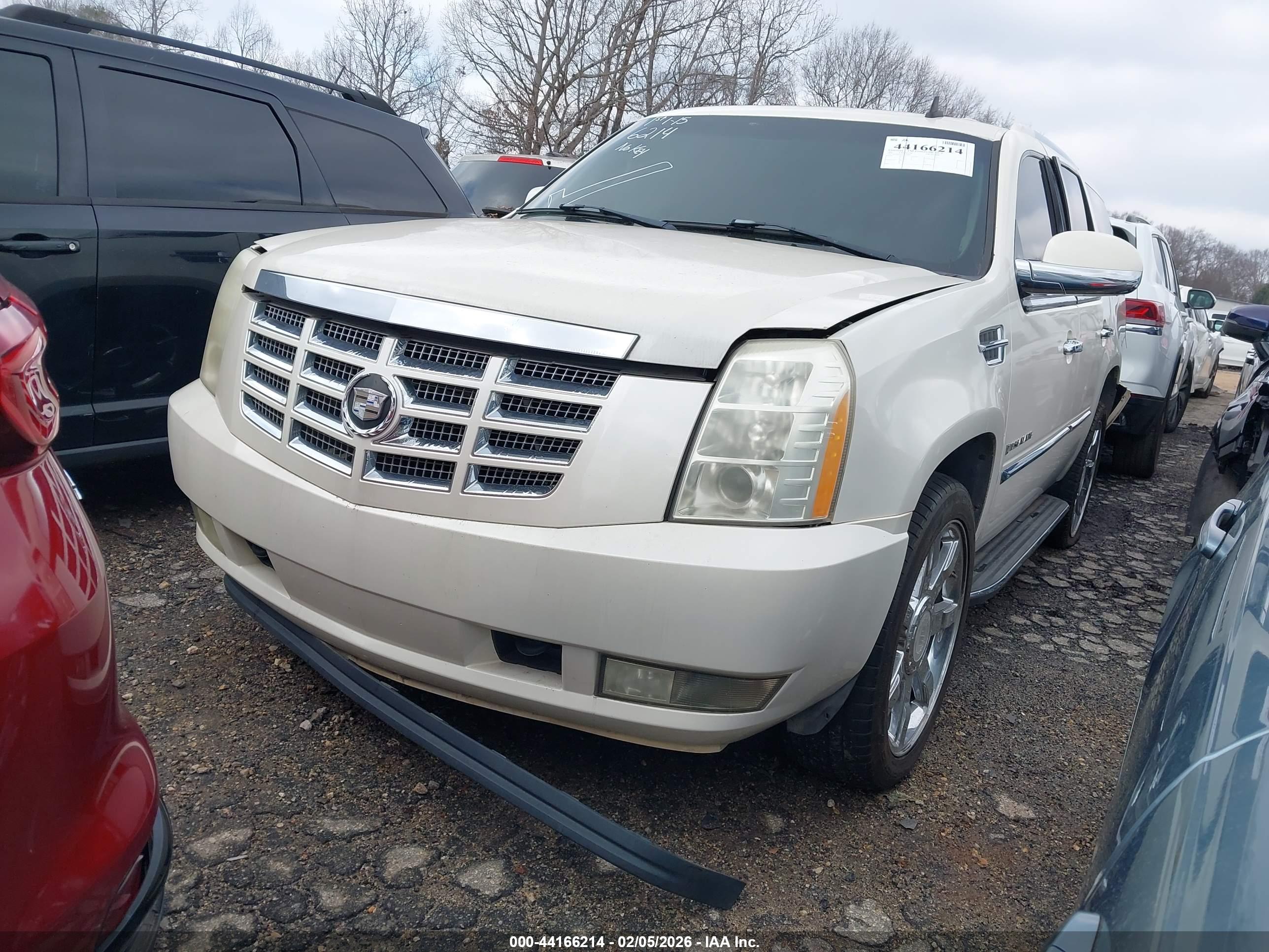 CADILLAC ESCALADE image 2