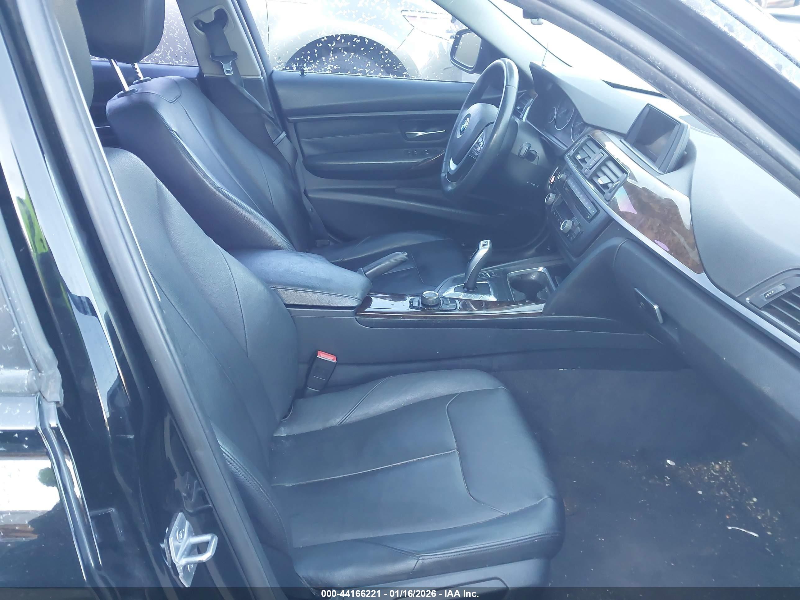 BMW 328I image 5