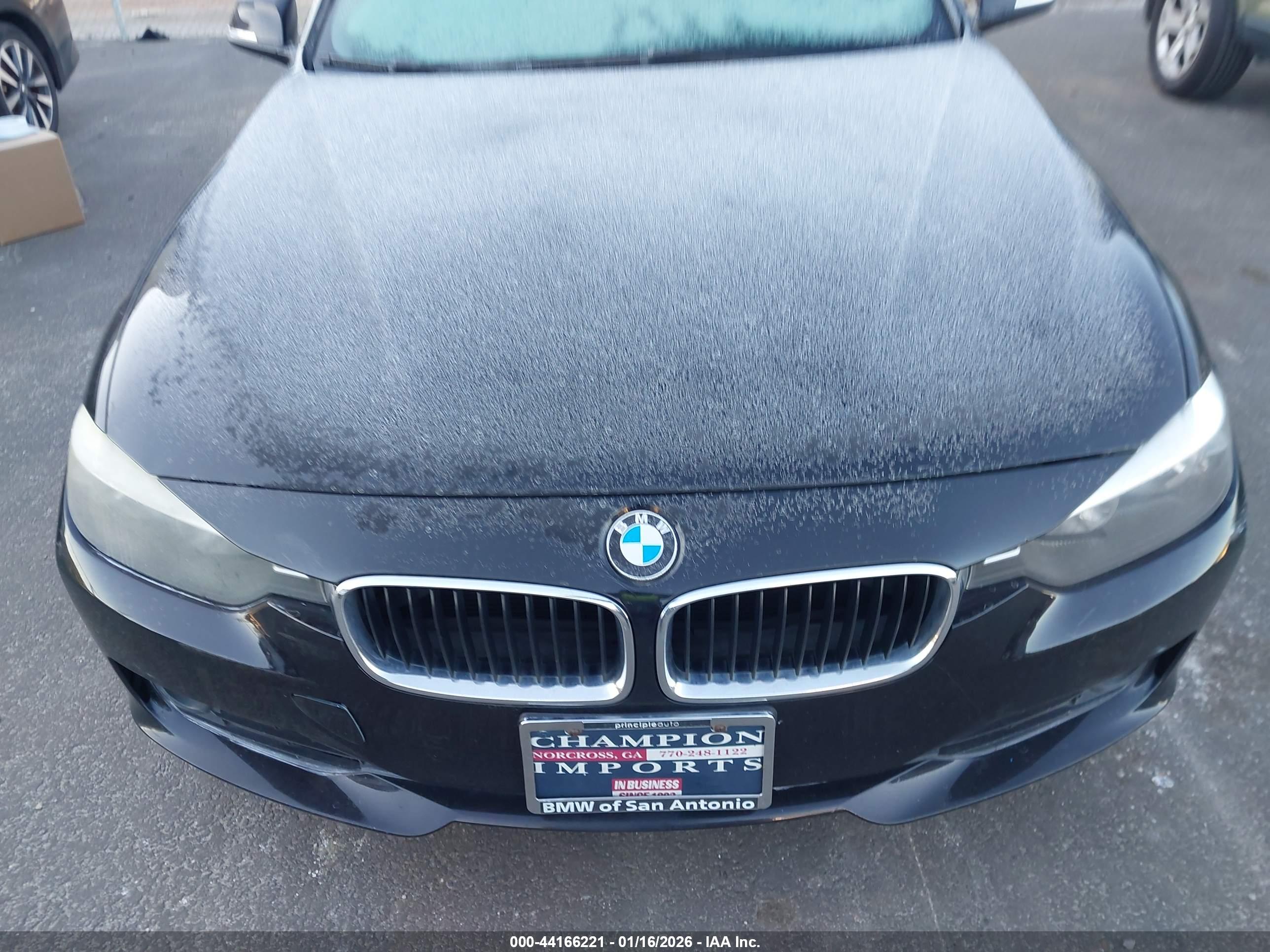 BMW 328I image 6